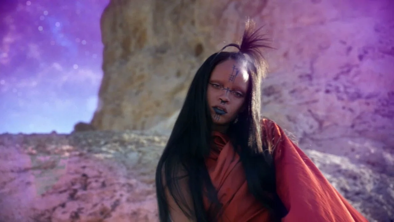 Rihanna | Sledgehammer