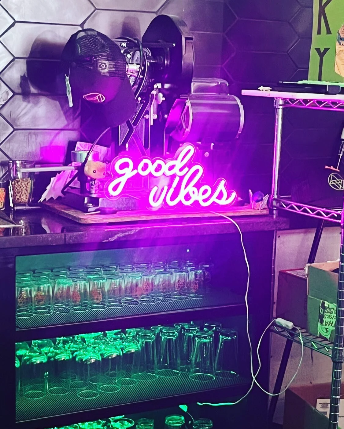 Come on down to @alewifebrewing 🍺🍺🍺