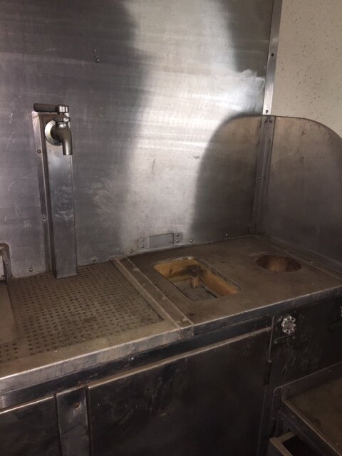 Bar area detail showing beer tap. Travelers had one choice of draft beer in 1948! A variety of bottled and canned beer was available in addition to mixed drinks.