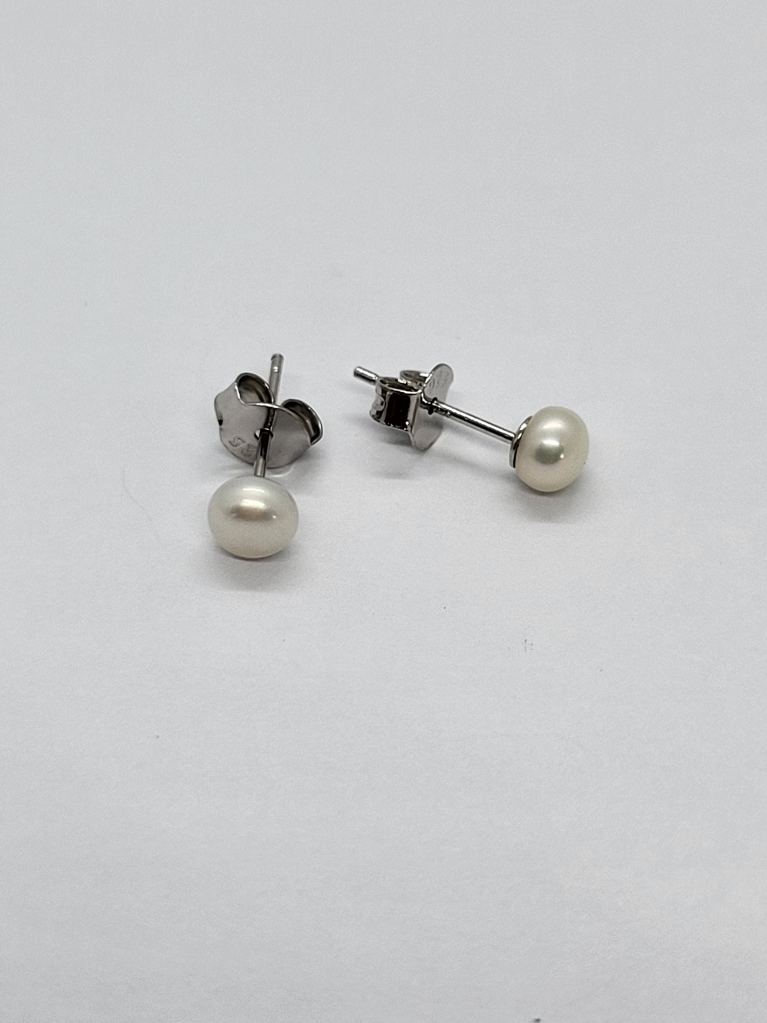 Silver Pearl Stud Earrings