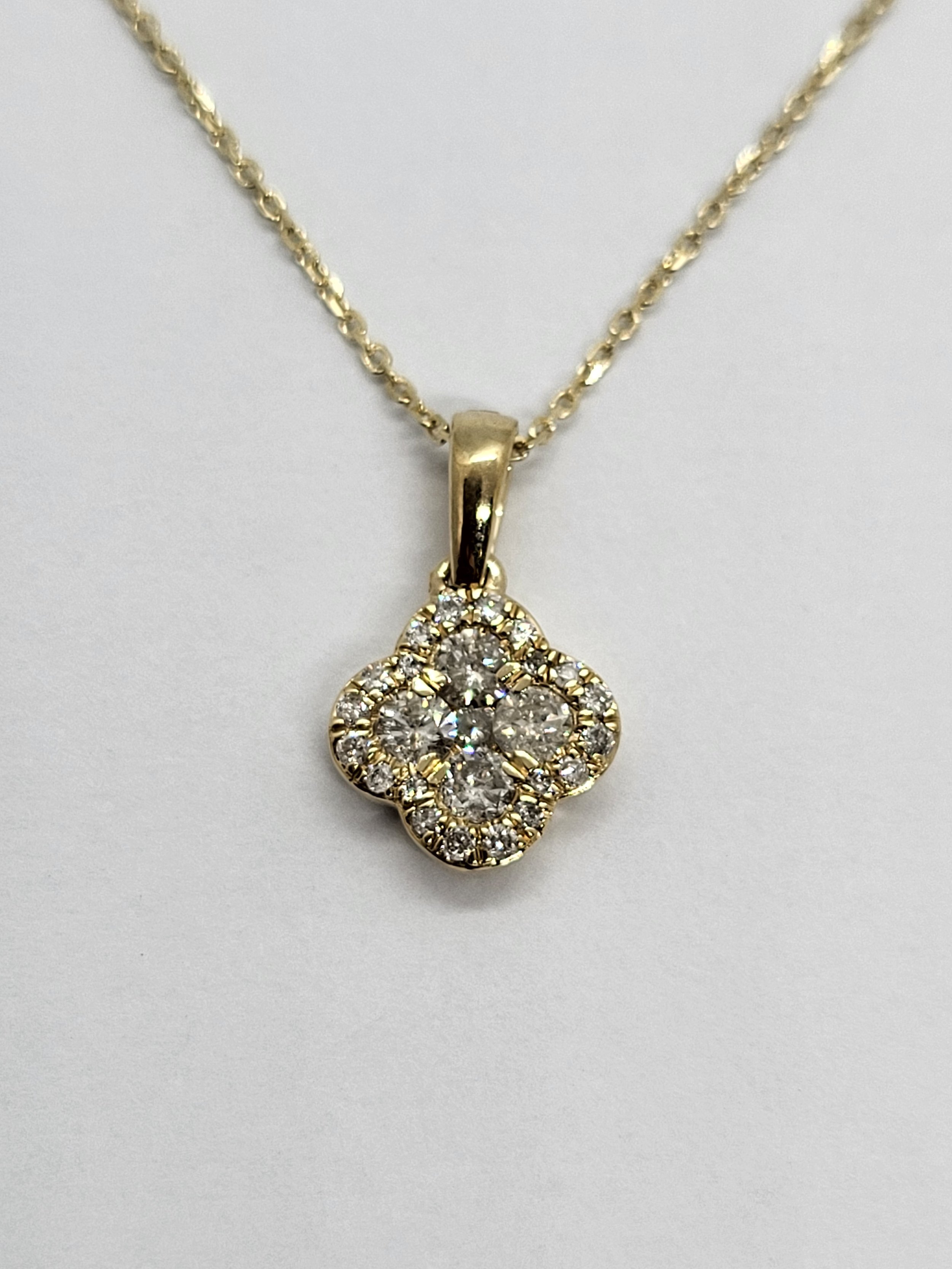 Diamond Clover Pendant & Chain