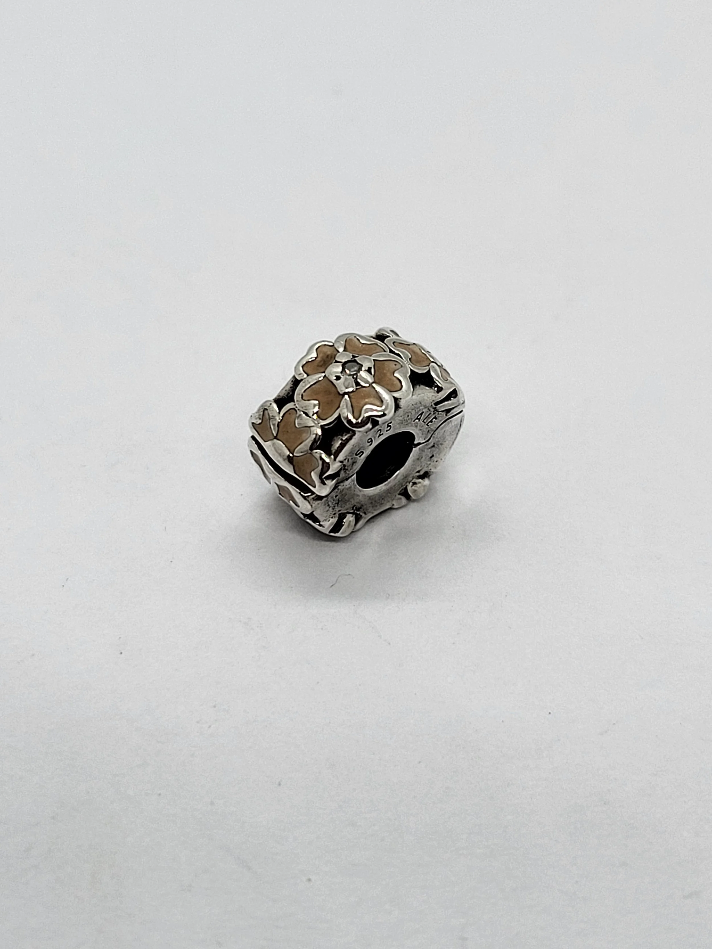 Pandora Flower Clip