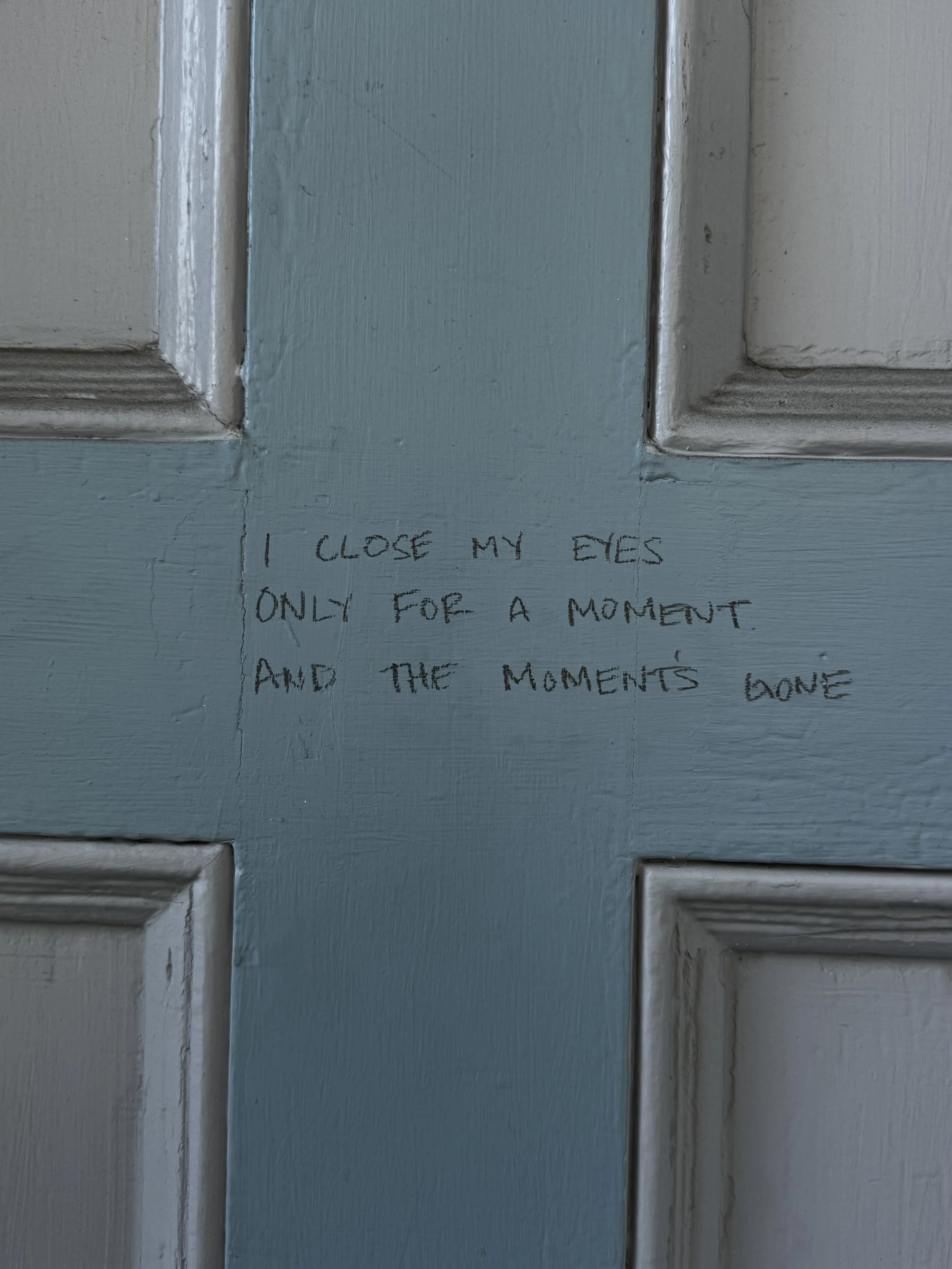 I close my eyes - Only for a moment - And the moment's gone, 2025, Graphite on architectural surfaces, Dimensions variable