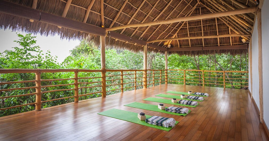 yoga-studio-meditation-cabin-02.jpg
