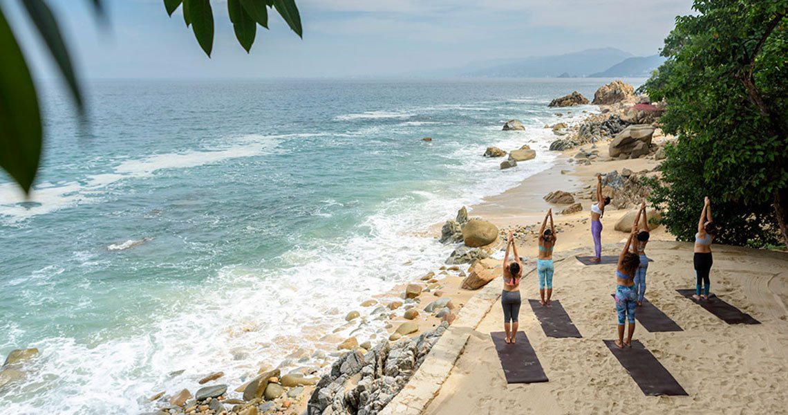 yoga-studio-sand-terrace-01.jpg