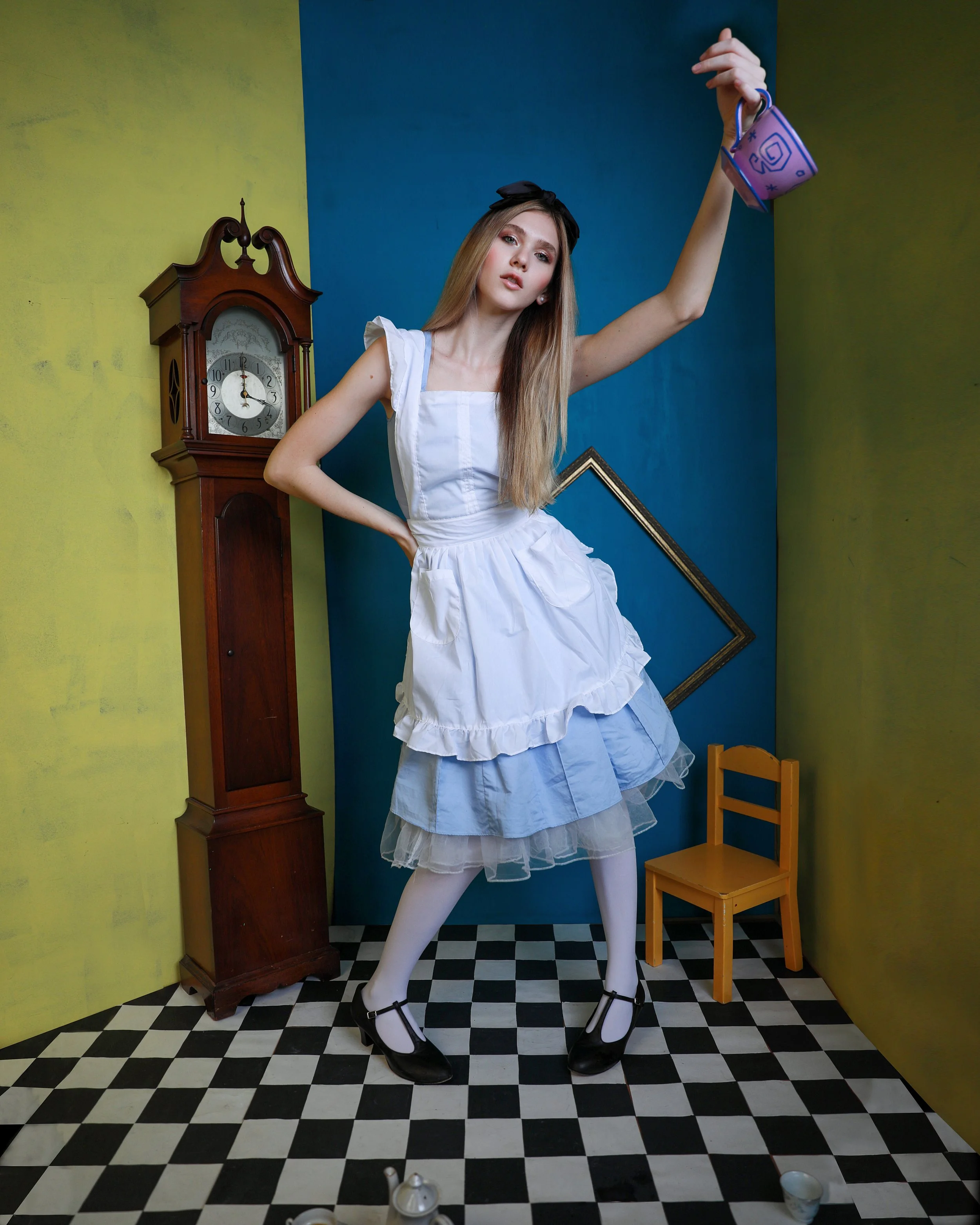 Alice1b.jpg