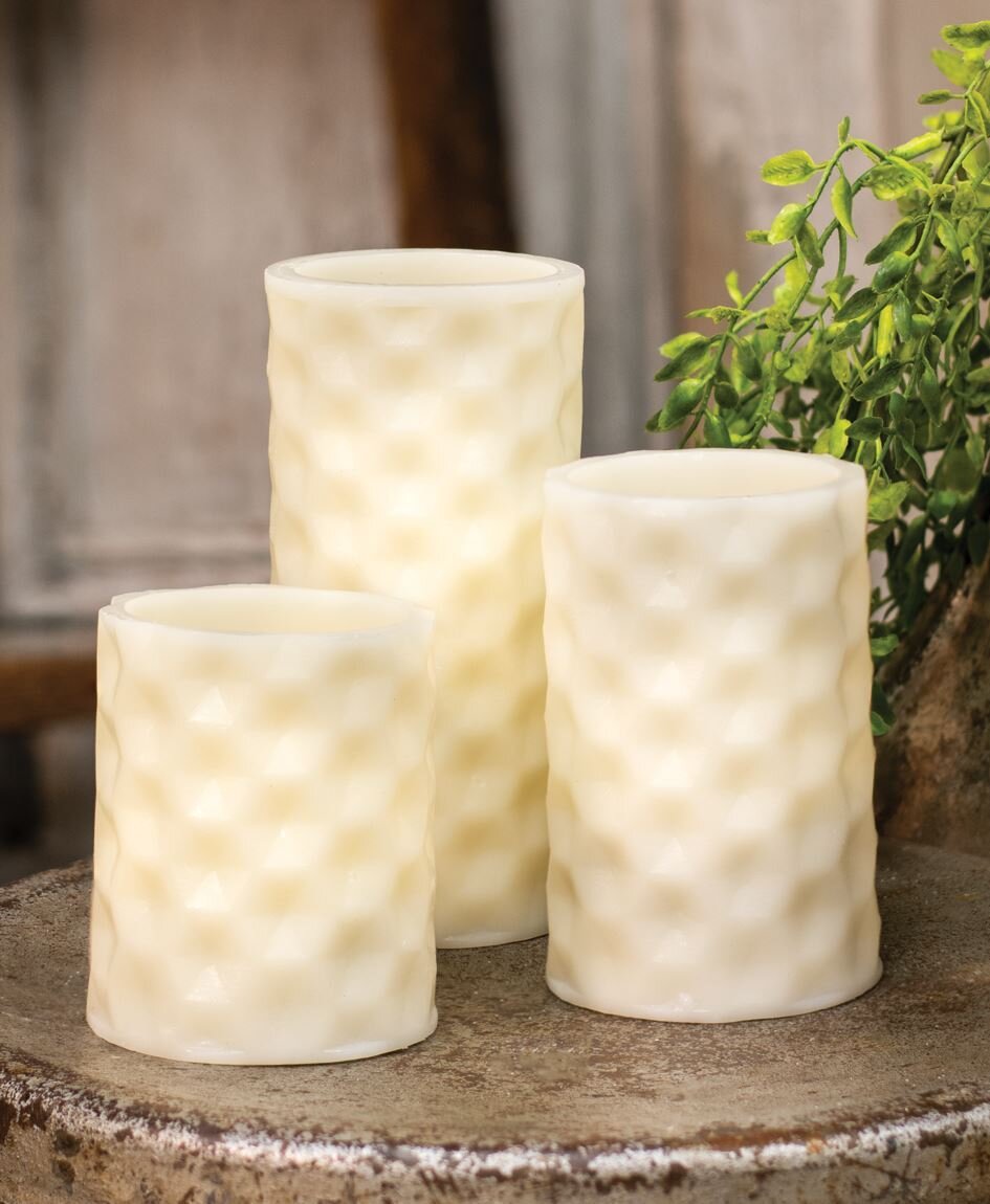 0005161_white-geometric-pillar-candle-white-light-35.jpeg