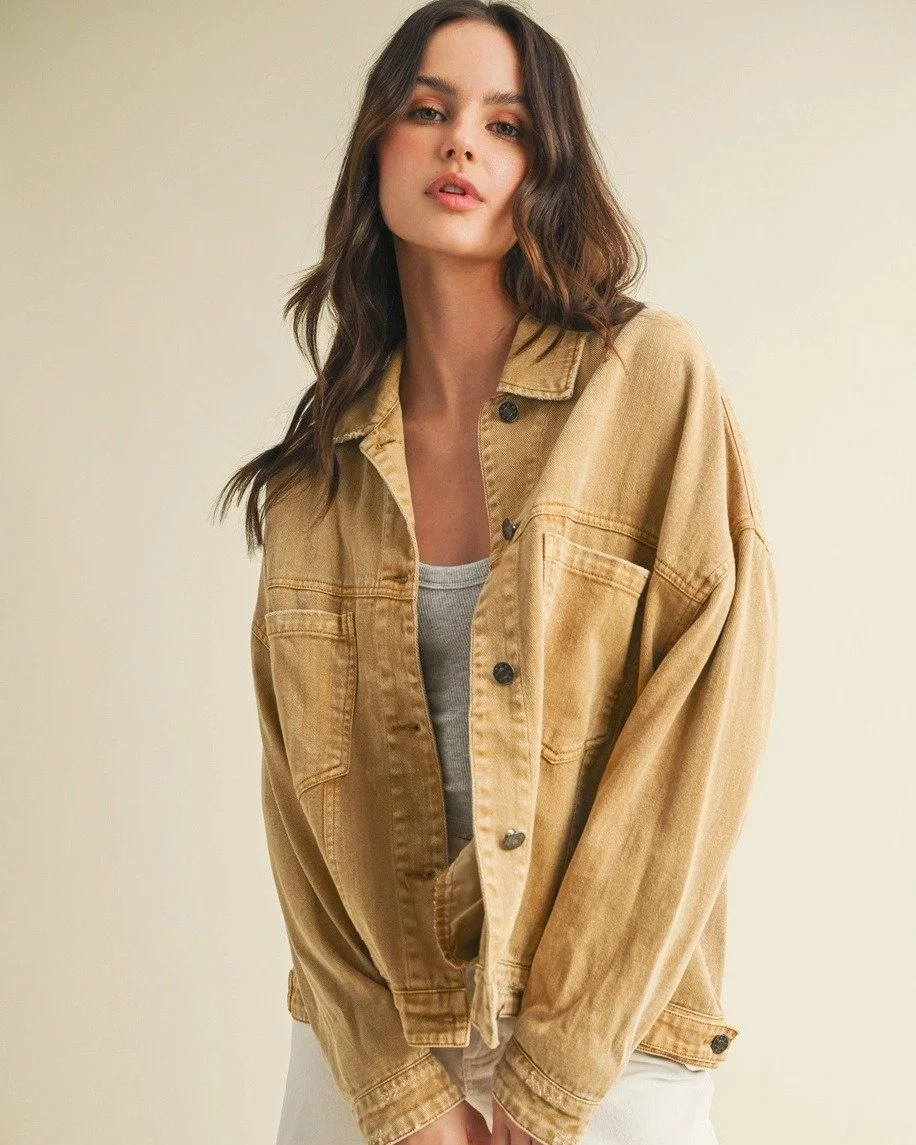 NEW ~ NEW ~ NEW!!! 😍

https://www.thistlethorns.com/fashion/p/the-josie-back-pleated-jacket-washed-saffron