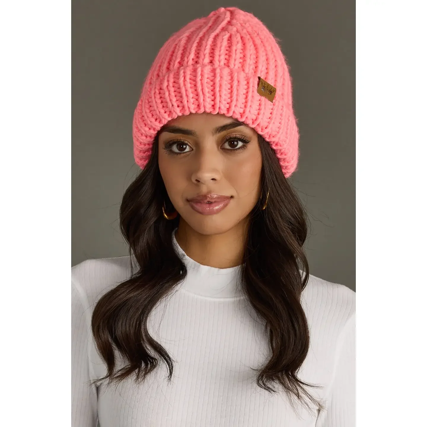 coral hat4.webp