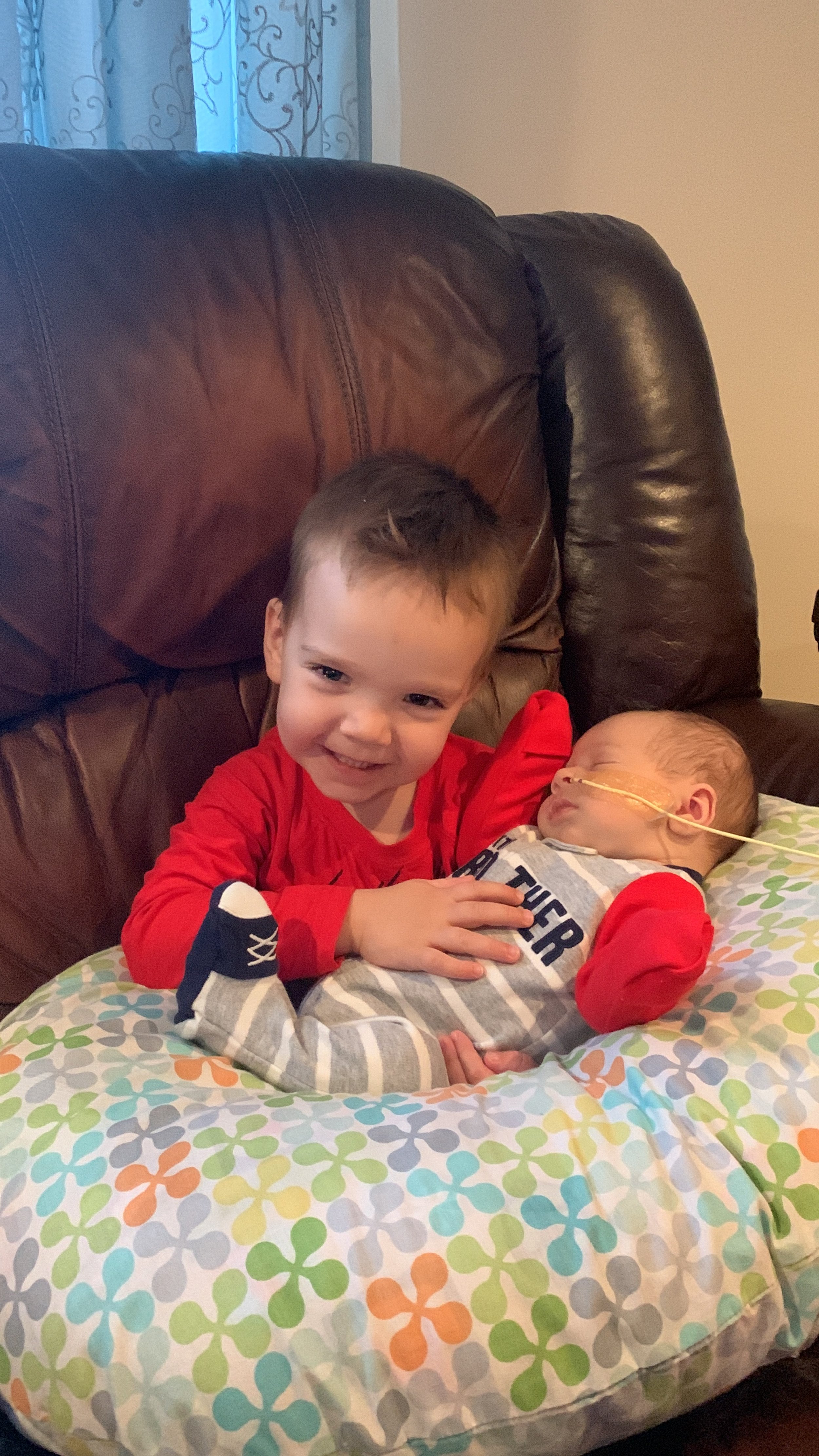 Tiny Hero Weston with brother at discharge - left-sided CDH