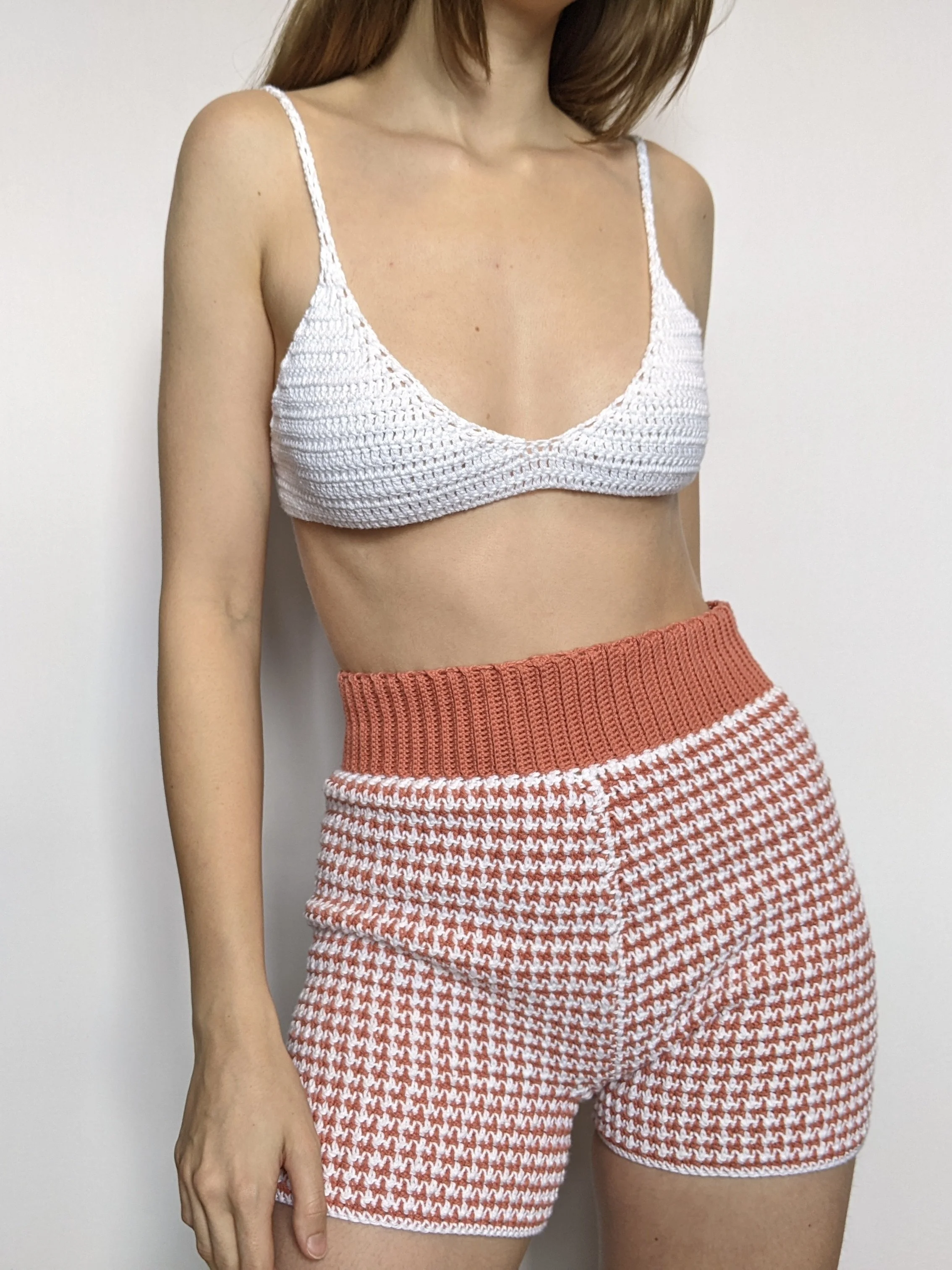 houndstooth stitch shorts crochet patterns