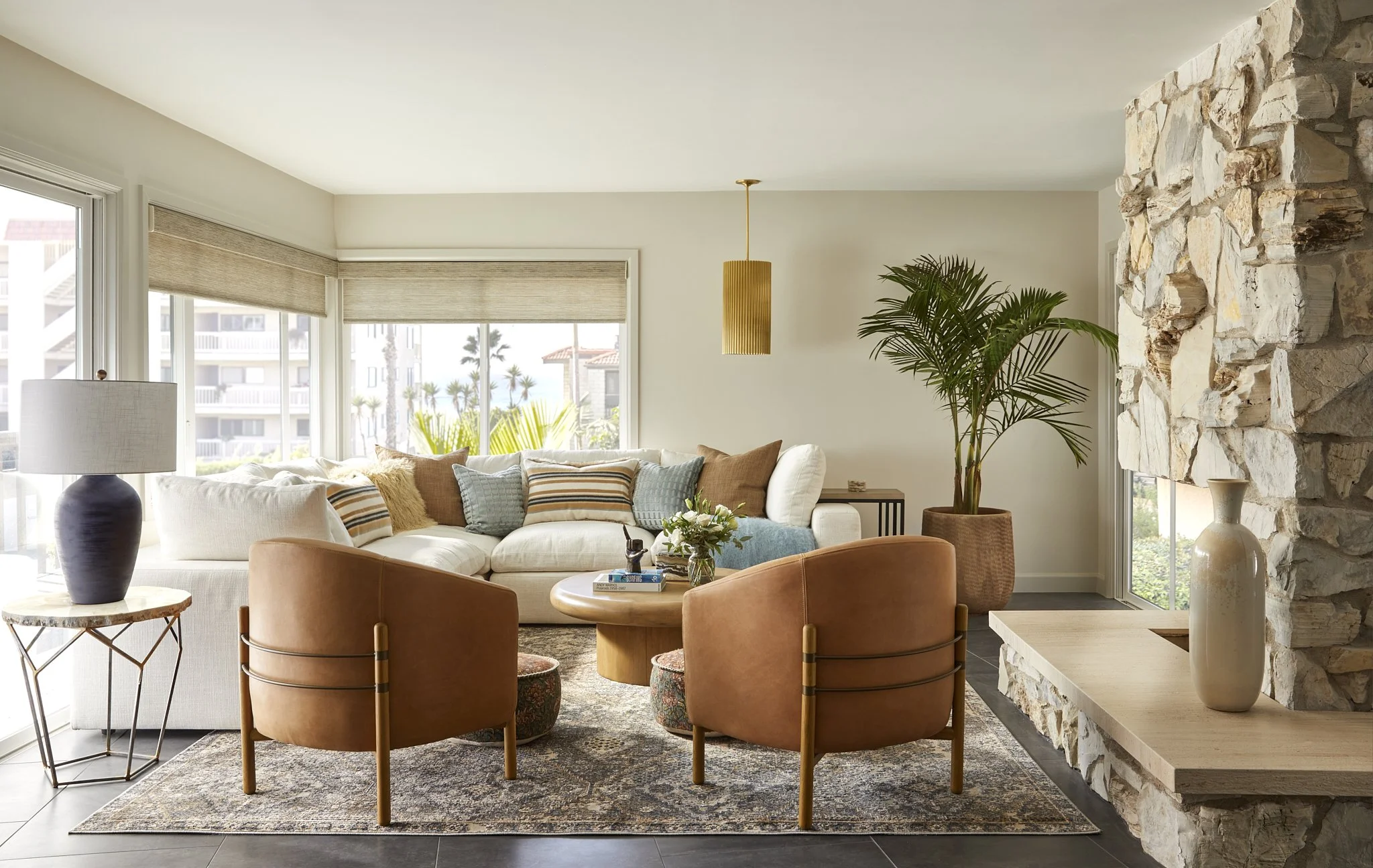 jcr_cortolane_livingroom1_0137_v2-f1b06f12 (1).jpg
