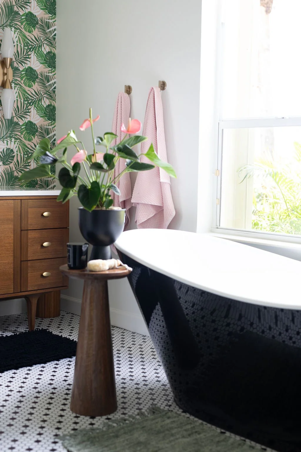 Julie LaBruna - Sunny Interior Design