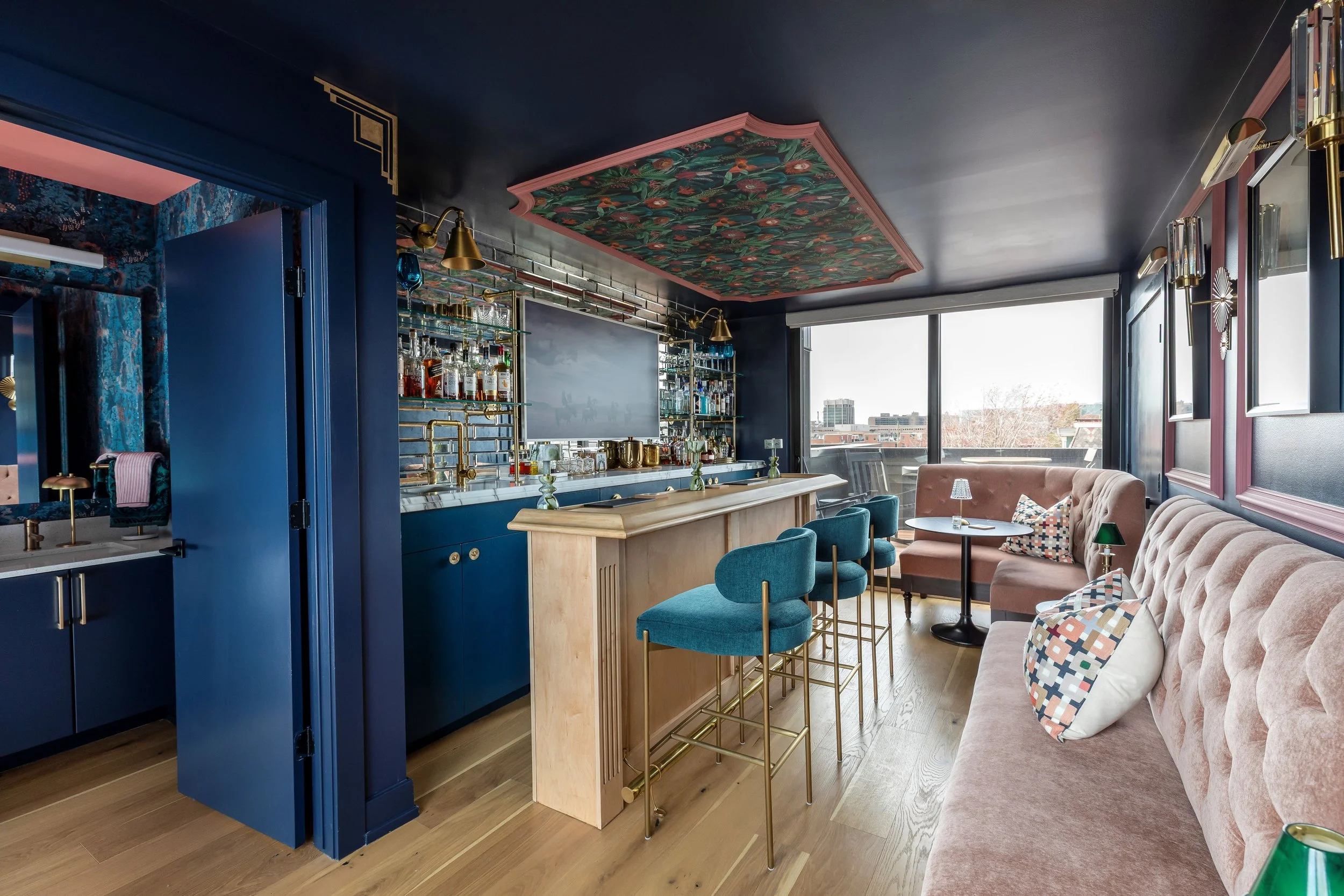 Speakeasy Wide From Entry 4079-.jpg