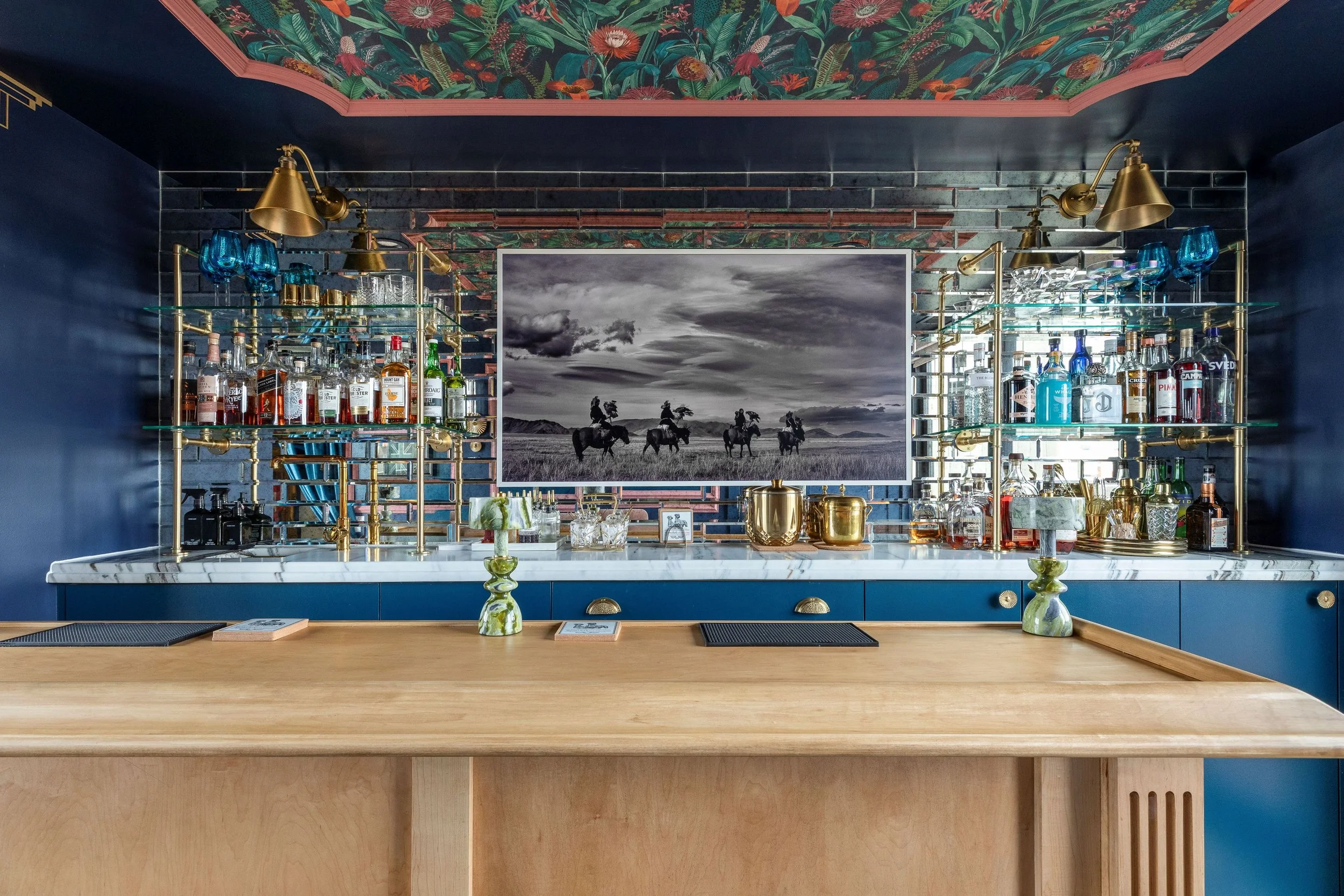 Speakeasy Bar Straight Shot 4101-.jpg