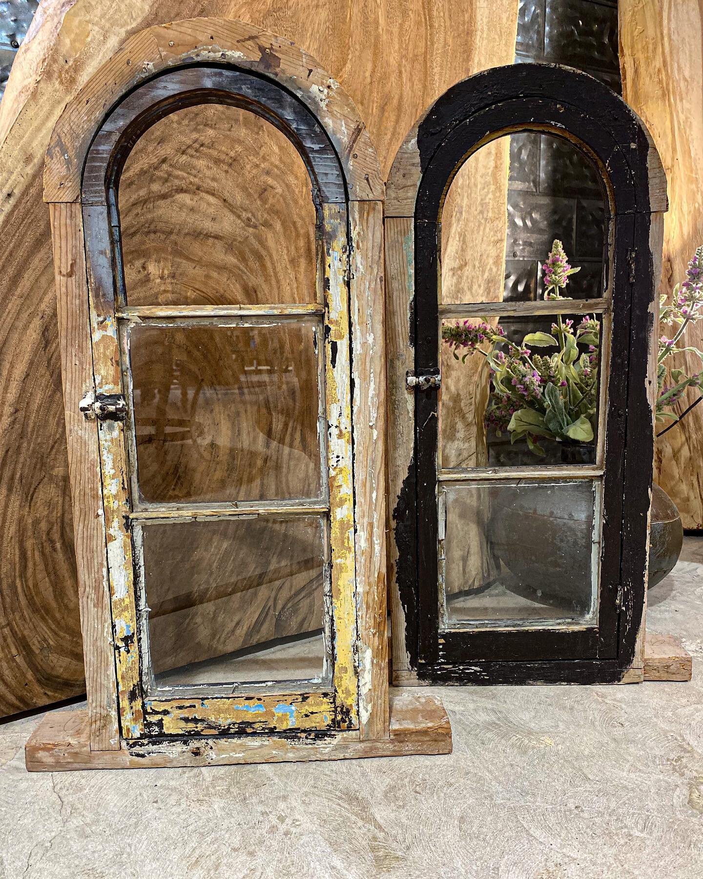 More amazing salvage windows!! 

We are located at 1499 S. Main St., next to the Dog &amp; Pony Grill. Open Mon-Fri 10-5, Sat 10-6, Sun 12-3. 

#architecturalsalvage 
#boerne #boernetexas #boernetx #shopboerne #visitboerne #sobo #southboerne #boernem
