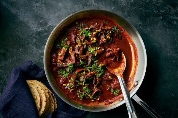 NYT: Nopales en Chile Rojo