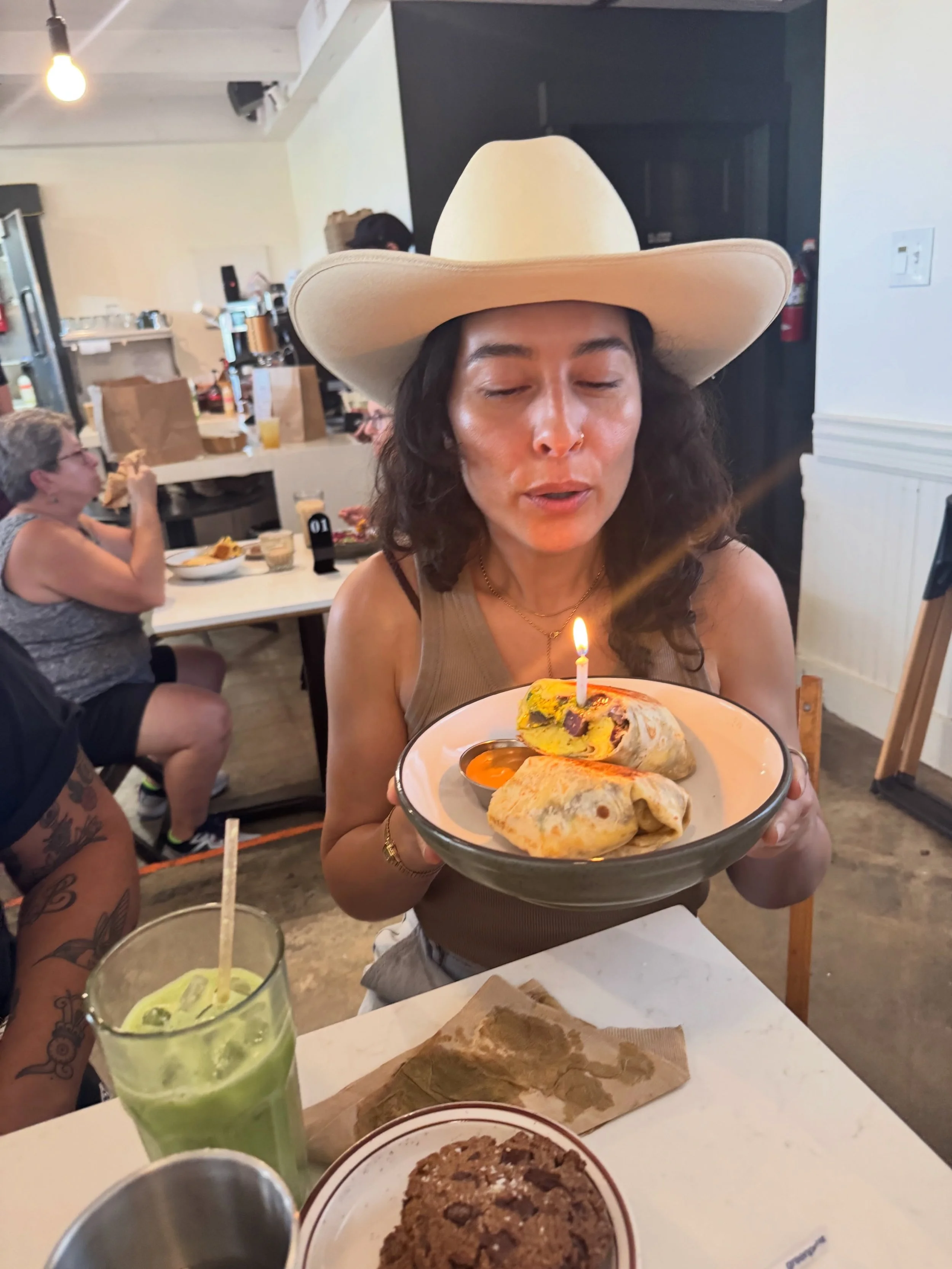 43, i&rsquo;ve arrived ✨

it was a perfect day. hike and hanging with friends, breakfast, massage, a great dinner and ice cream.