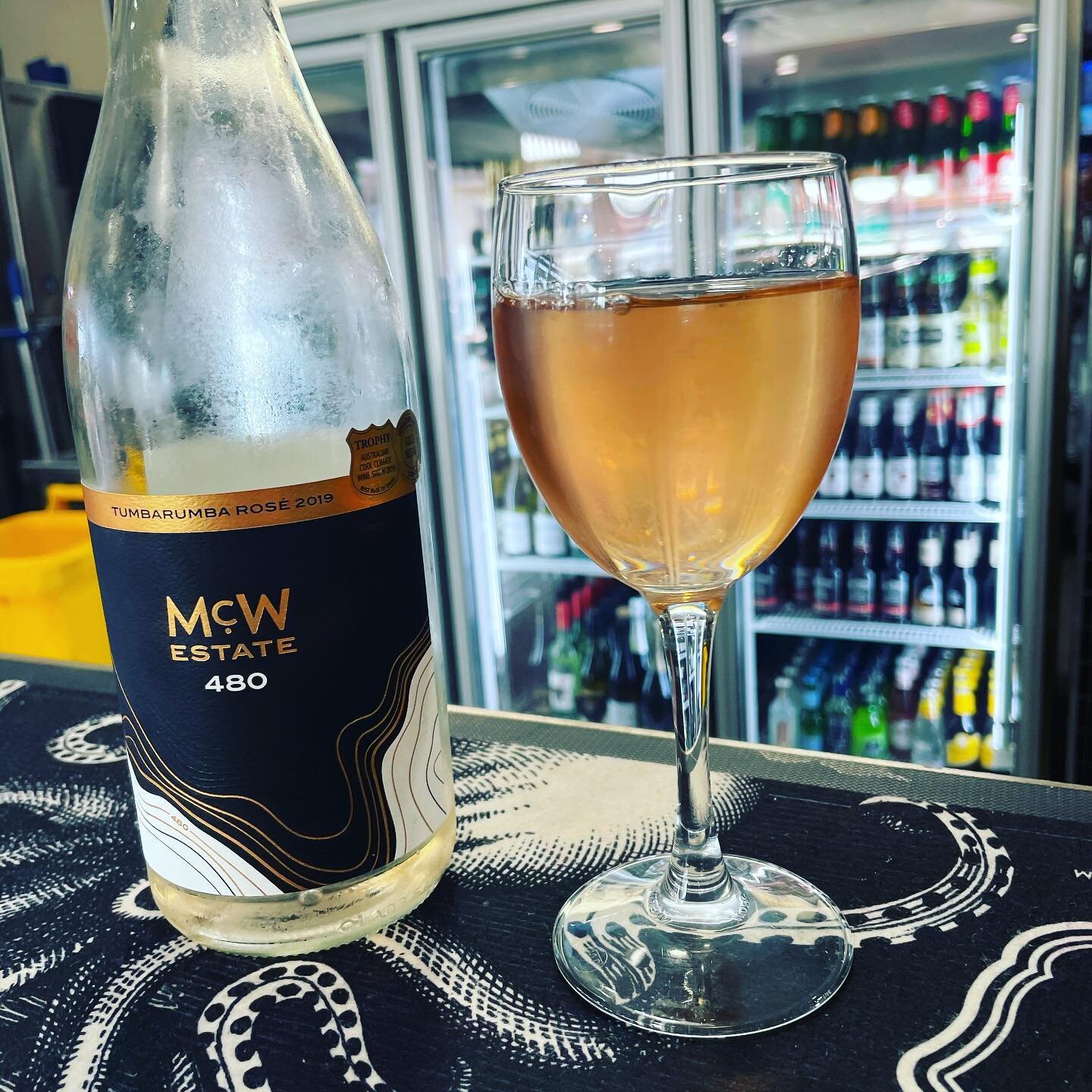 Nothing like holidaying (or trying to) in Narooma and drinking a @mcwilliamswines Rose!