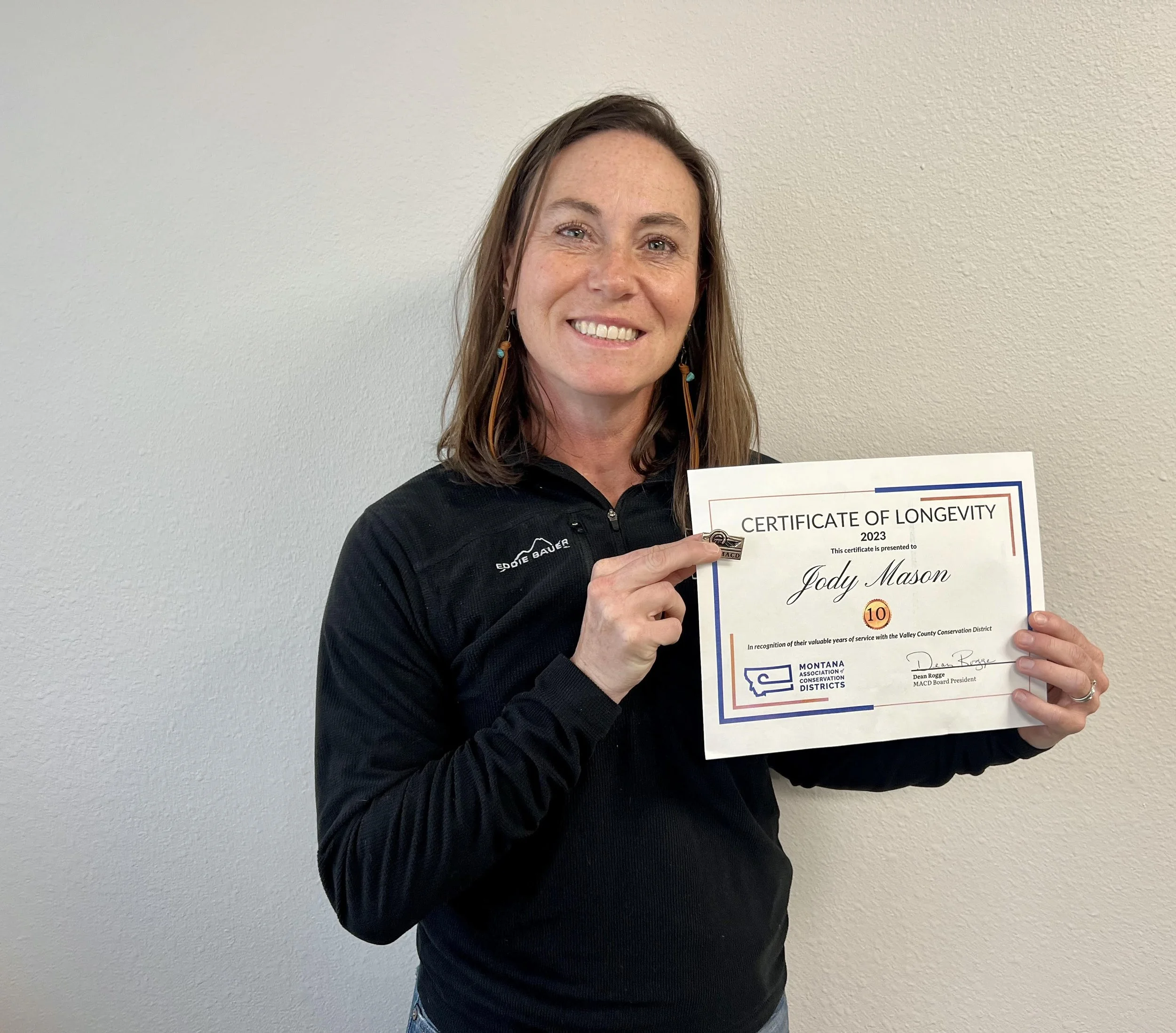 Jody Mason with her 10-year longevity award