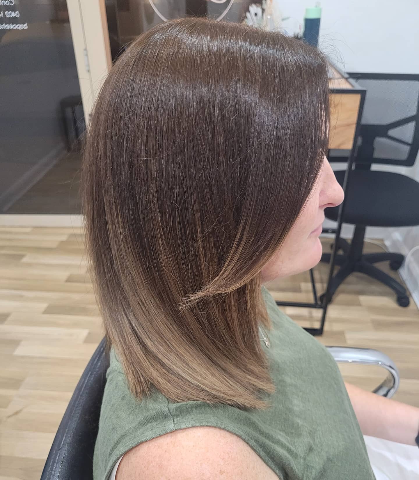 Sometimes all you need is a freshen up! 
Root colour and a toner 👌
.
.
.
#toner#rootcolour#hairlife#fresh
#hairdresserlife#hairgoals#hairvibes
#hairfeels#freahenup#freshhair