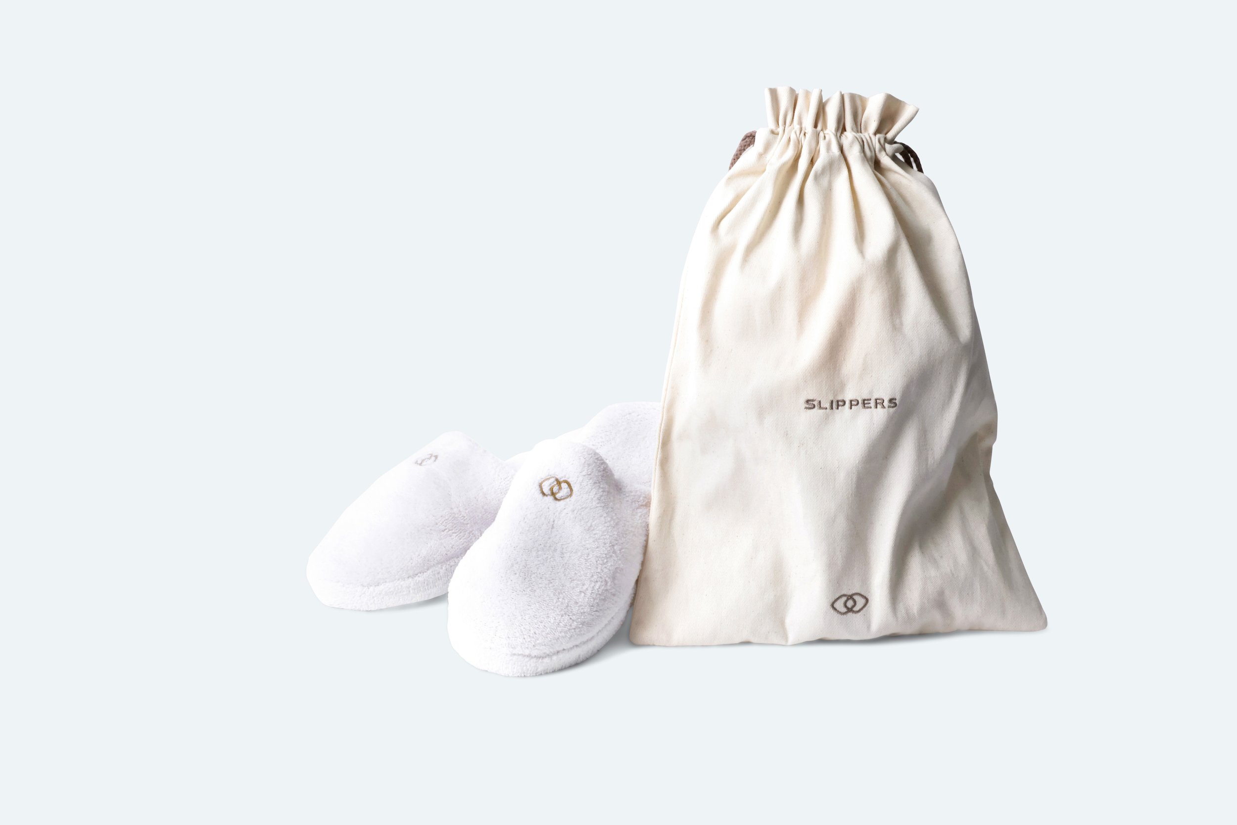 SOF---bag-slipper-set-cotton-drawstring-bag-slipper-vip-special-anti-slip-sole-pattern-embroidered-soft-velour-sofitel-series-hotel-premium-luxury-product-creation-custom-design-devel.jpg