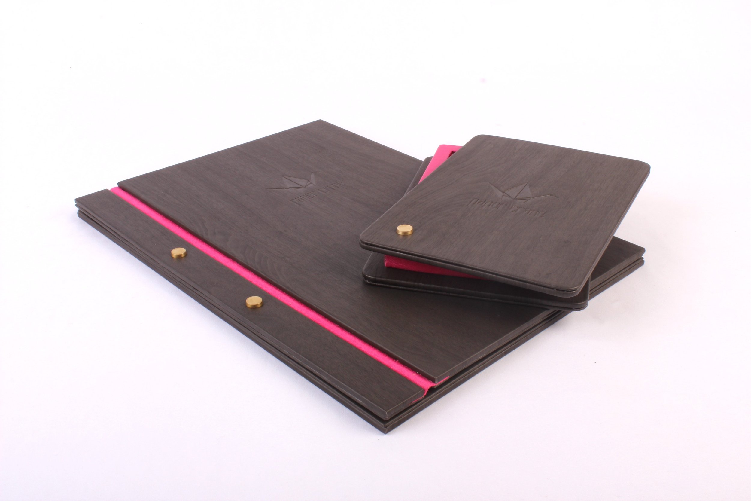 menu-holder-bill-folder-set-leather-wood-effect-paper-crane-cbc-2.jpeg