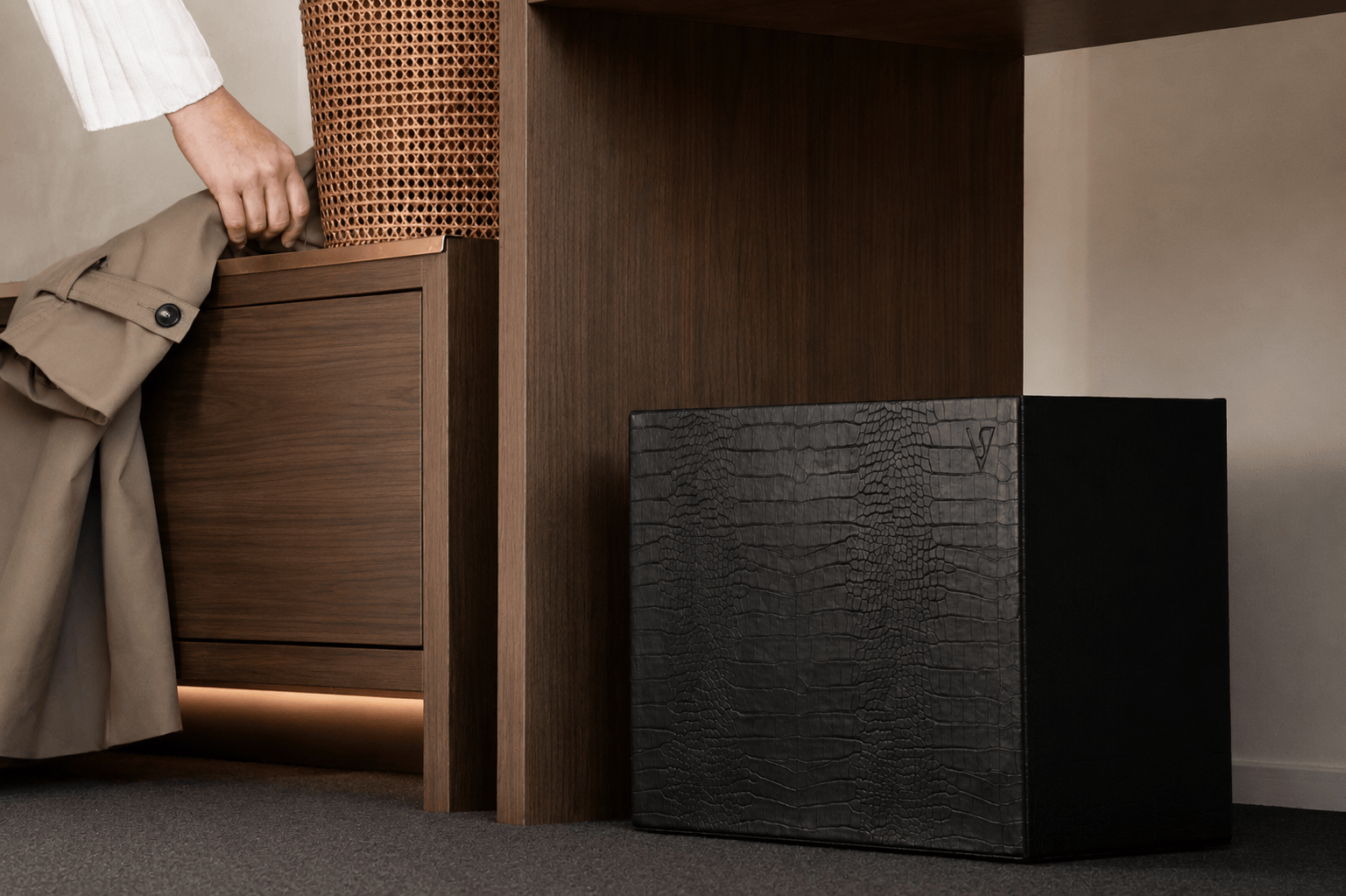 VIEW003 - single-bin-bathroom-crocodile-leather-premium-hotel-product-specialists-creation-custom-design-develop-deliver-consultantspr-final-creative-