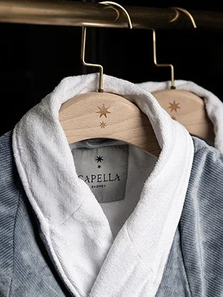 Capella_Sydney_Bathrobe_315x420px_191125.jpg