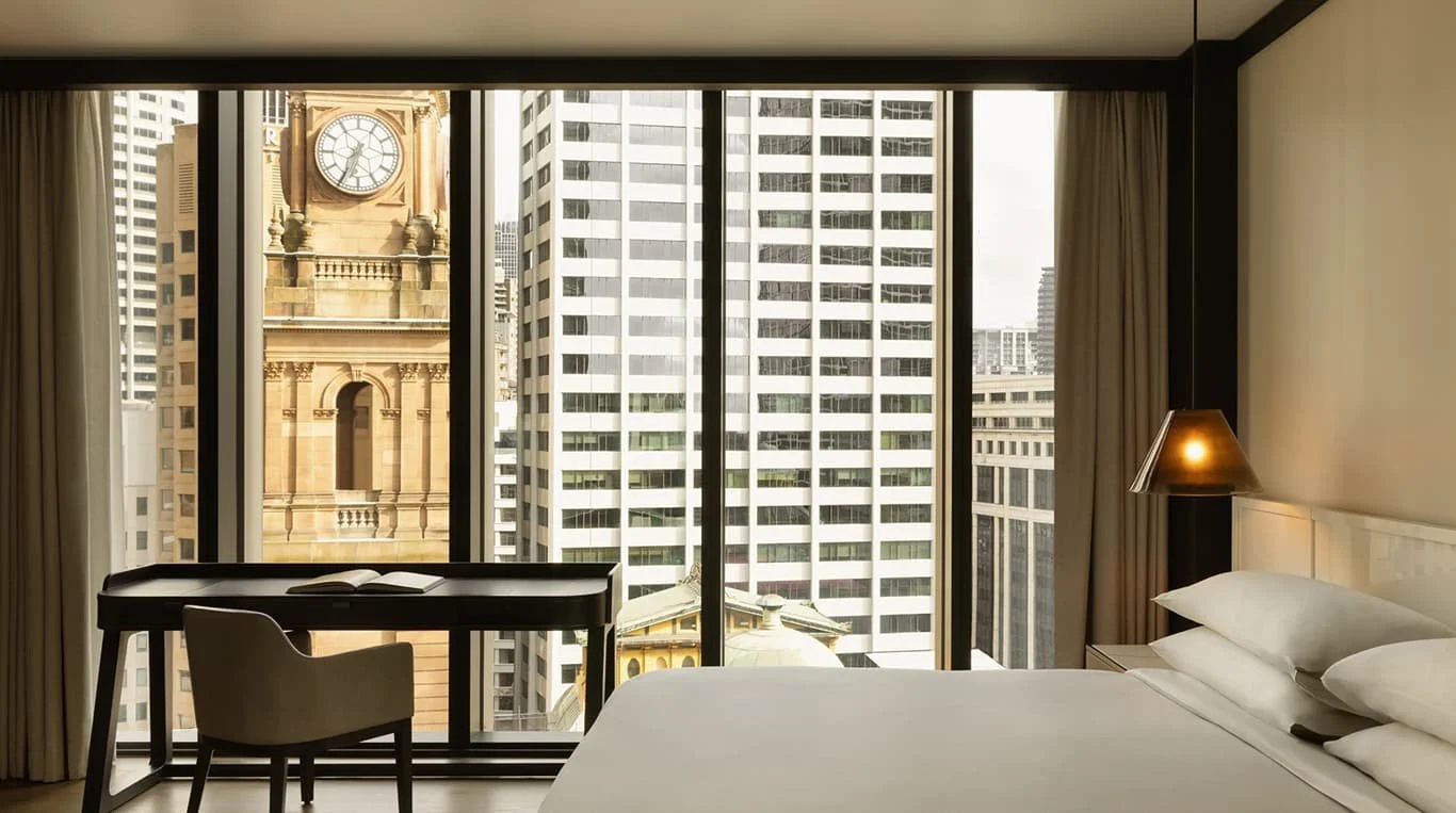 Capella-Sydney-Accommodation-Tower-Room-01.jpg
