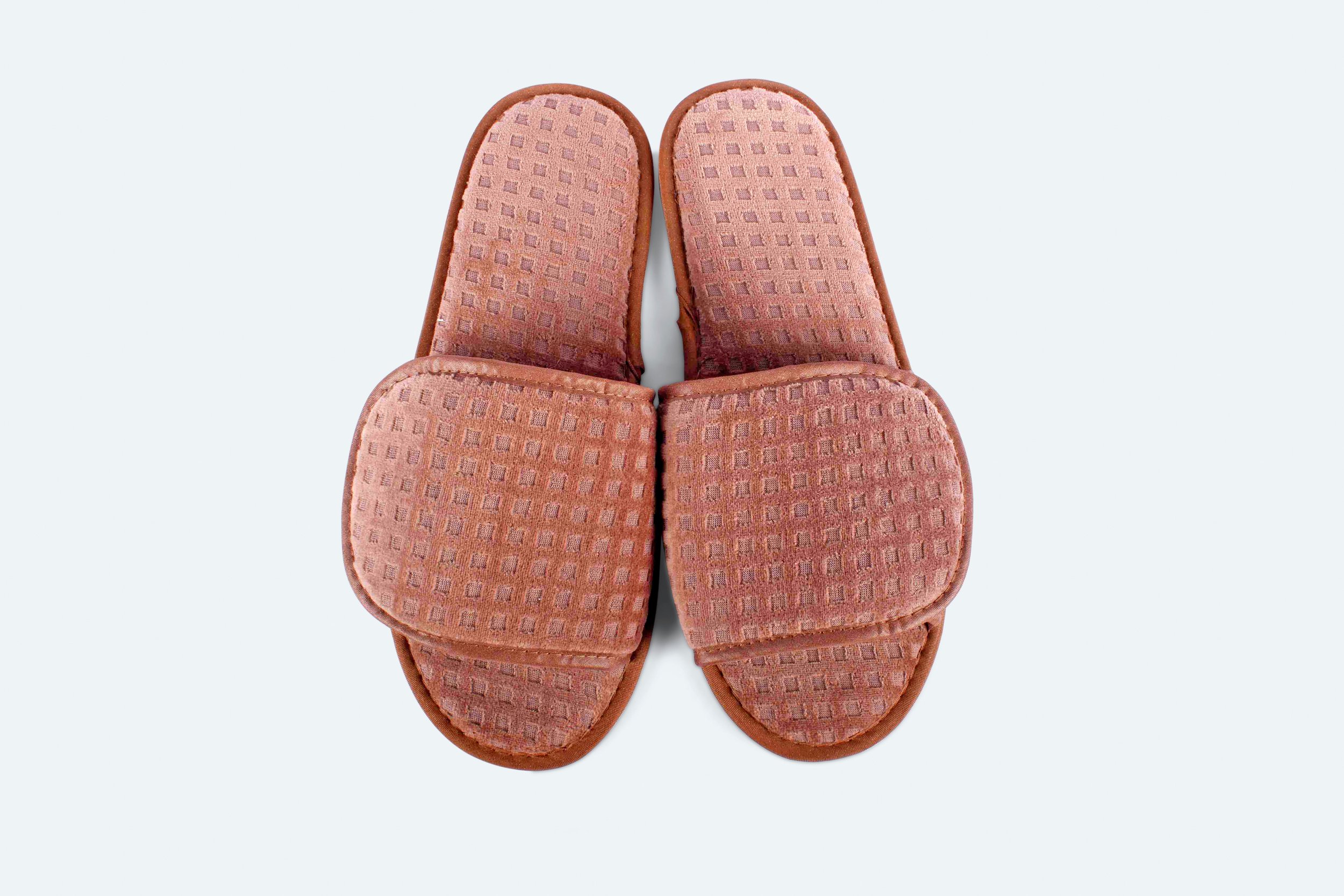 slip009.2-slipper-hotel-brown-plush-waffle-velcro-close-custom-04.jpg