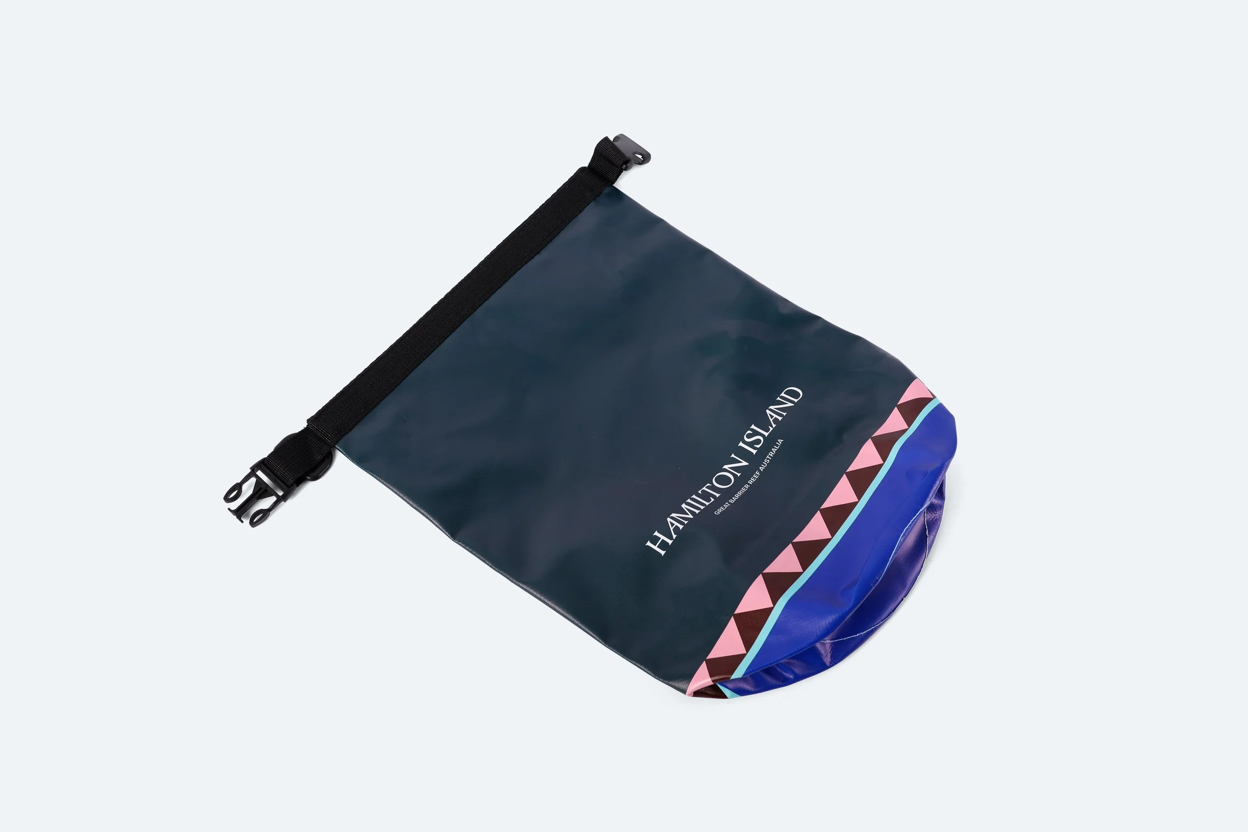HAM129 - bag-wet-dry-dark-green-body-pink-triangle-pattern-blue-base-black-strap-white-logo-hamilton-island-premium-hotel-product-specialists-creation-custom-design-develop-deliver-consultantspr-final-4.JPG