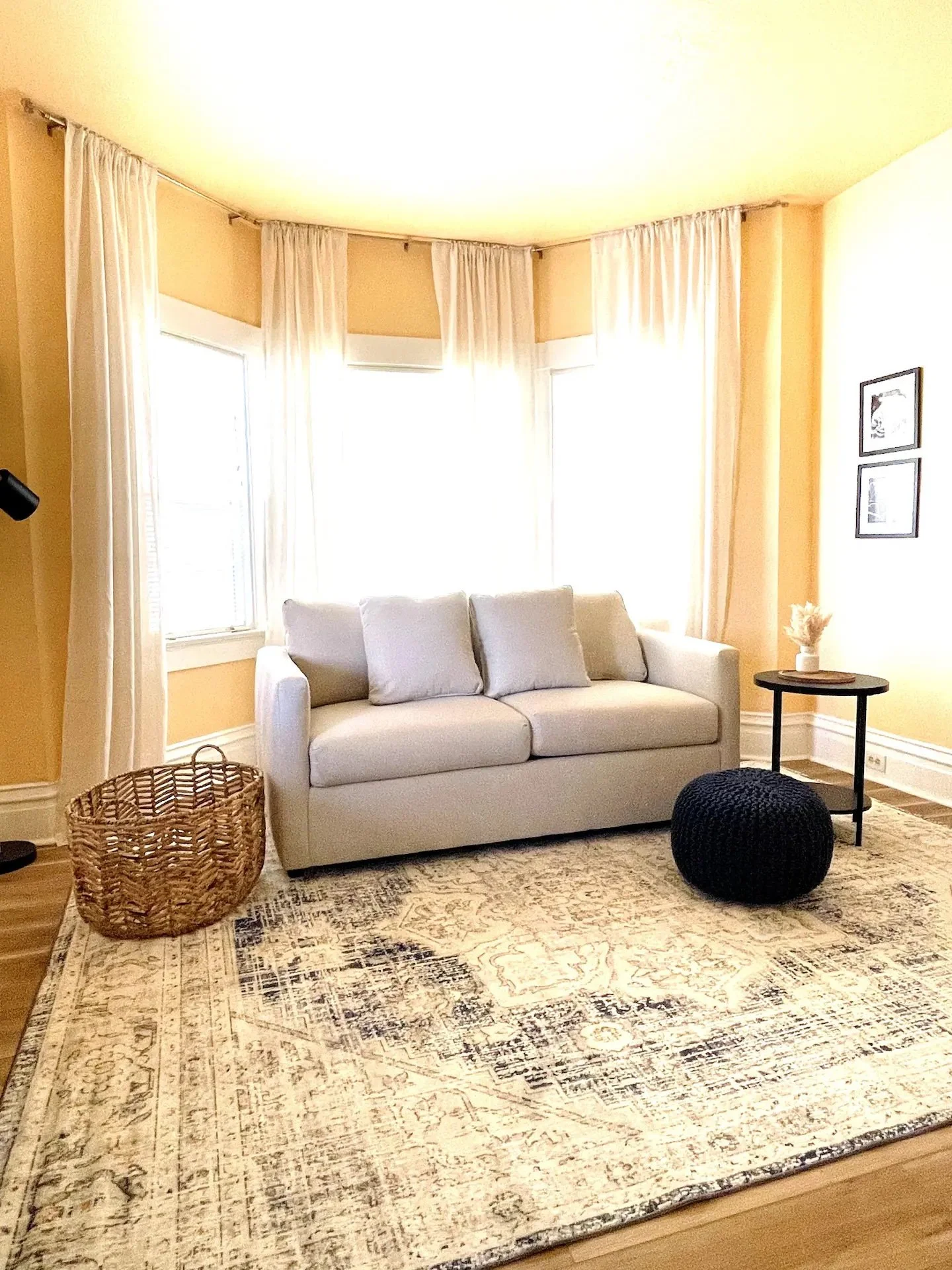 cf3d2b29-2454-404a-bc89-6e54995d873f copy.jpg