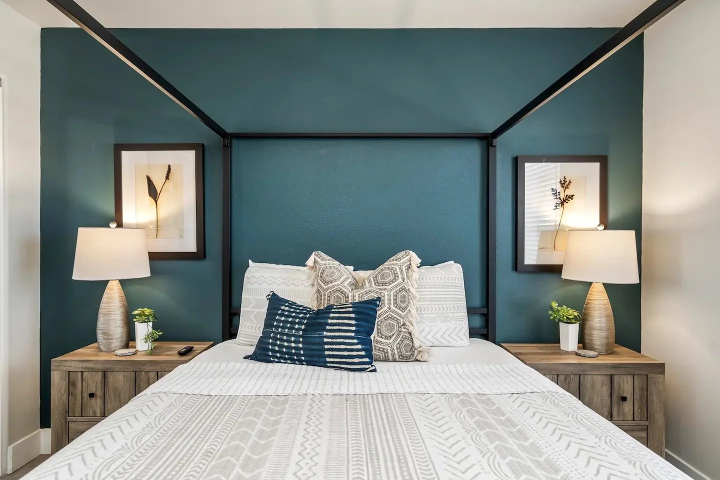 21898546-569a-4881-81d0-9bc57acc3f11 copy.jpg