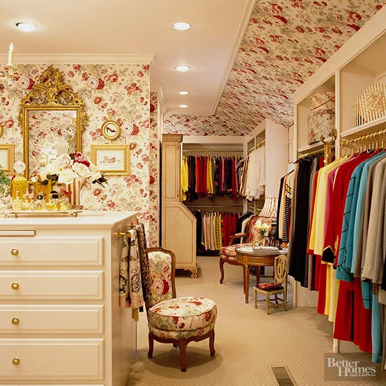 How much does wallpaper installation cost? — AJ Blunt Painting