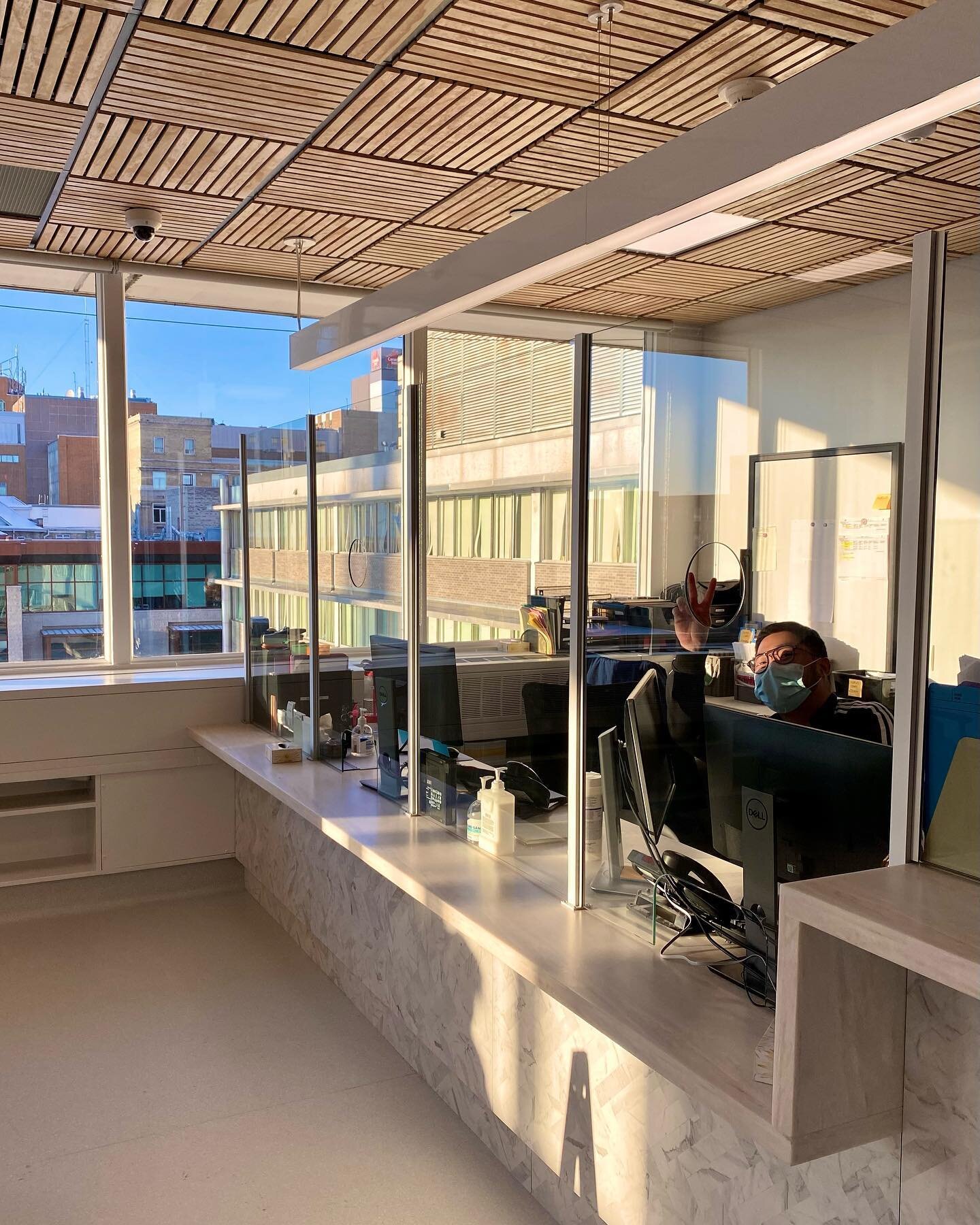 Welcome home! 

Our trauma clinic (💕RR4💕) is looking stunning with its renovations. Along with the new look, we&rsquo;re now equipped with a mini operating suite that will let us expand the types of procedures we&rsquo;re able to perform in our cli