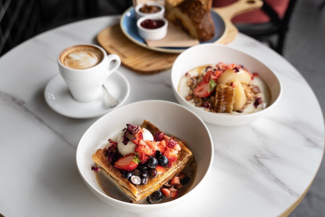 Join us this weekend for brunch and live music! ⠀⠀⠀⠀⠀⠀⠀⠀⠀
Not only will we be serving up delicious plates like our French toast and granola, we'll also have a live jazz trio. Stop by to enjoy the music on your Saturday from 10am-12pm⠀⠀⠀⠀⠀⠀⠀⠀⠀
.⠀⠀⠀⠀⠀⠀
