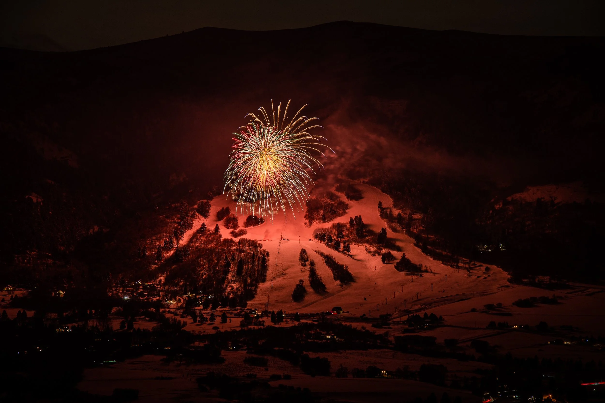 NYE LIVE MUSIC &amp; FIREWORKS AT NORDIC VALLEY TO RING IN 2023