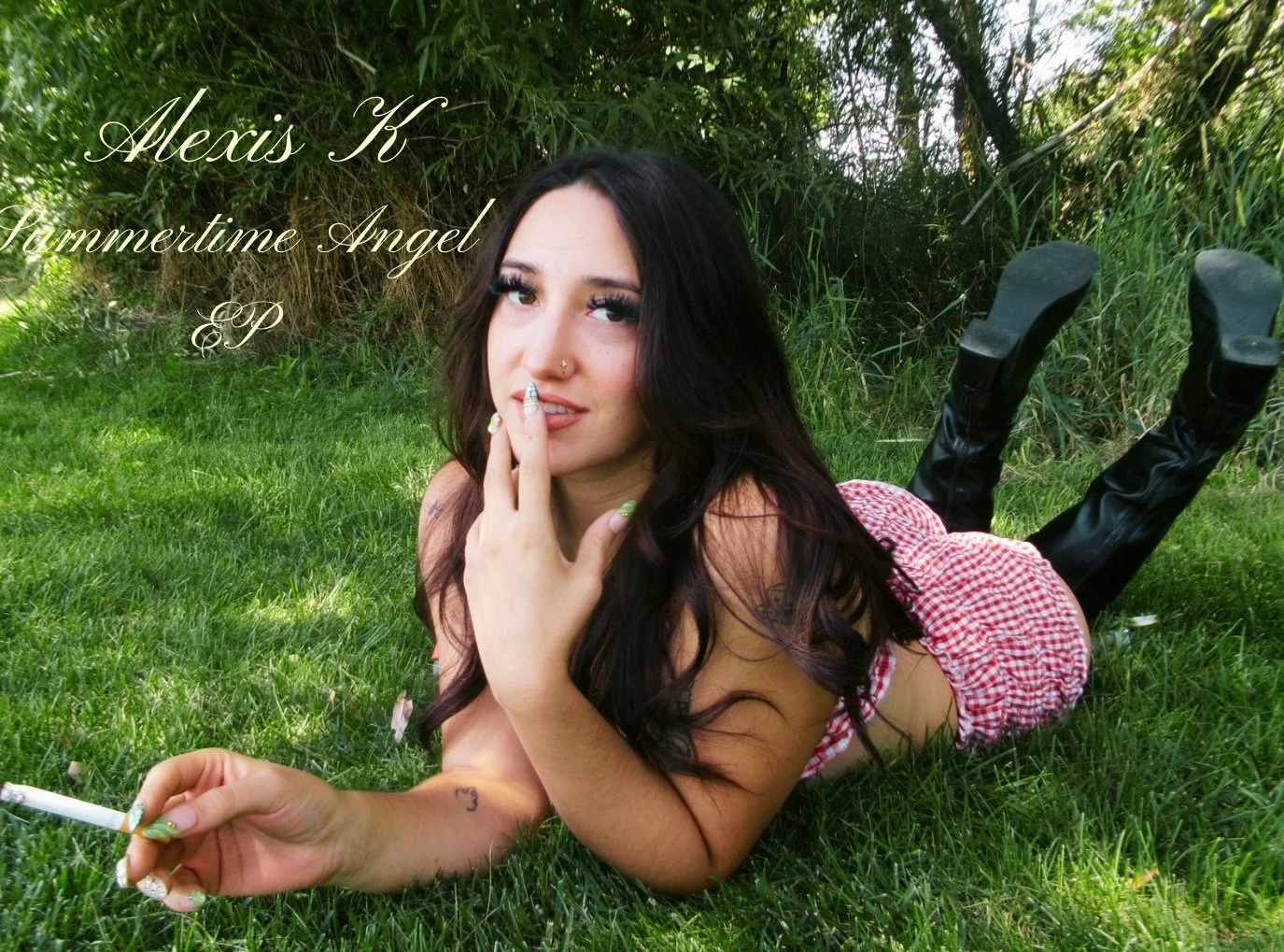 ‘Summertime Angel’ Alexis K debuts honest indie-folk EP