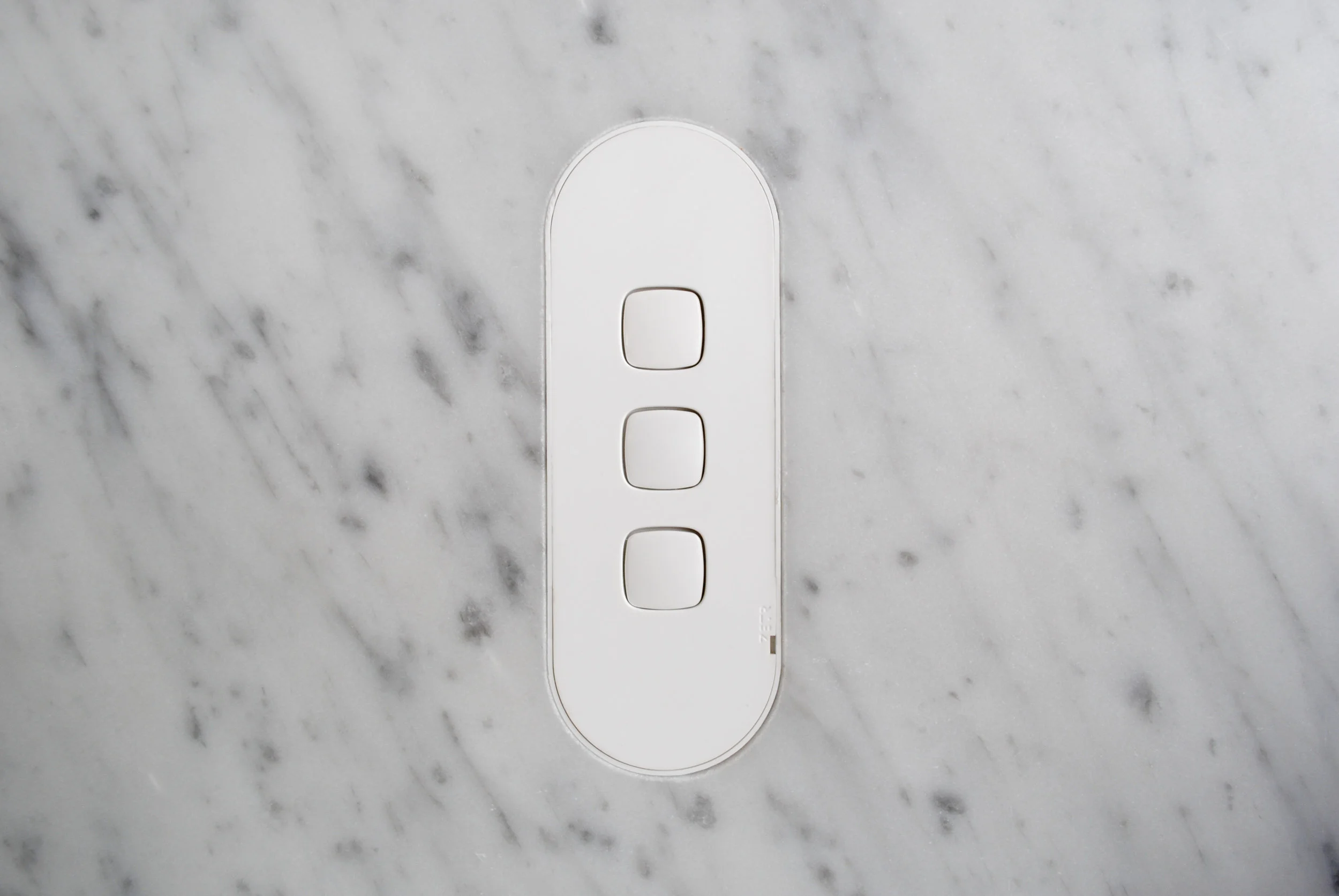 ZETR 13-3F-W | Three Gang Switch Grid x Surface Gallery Carrara Marble