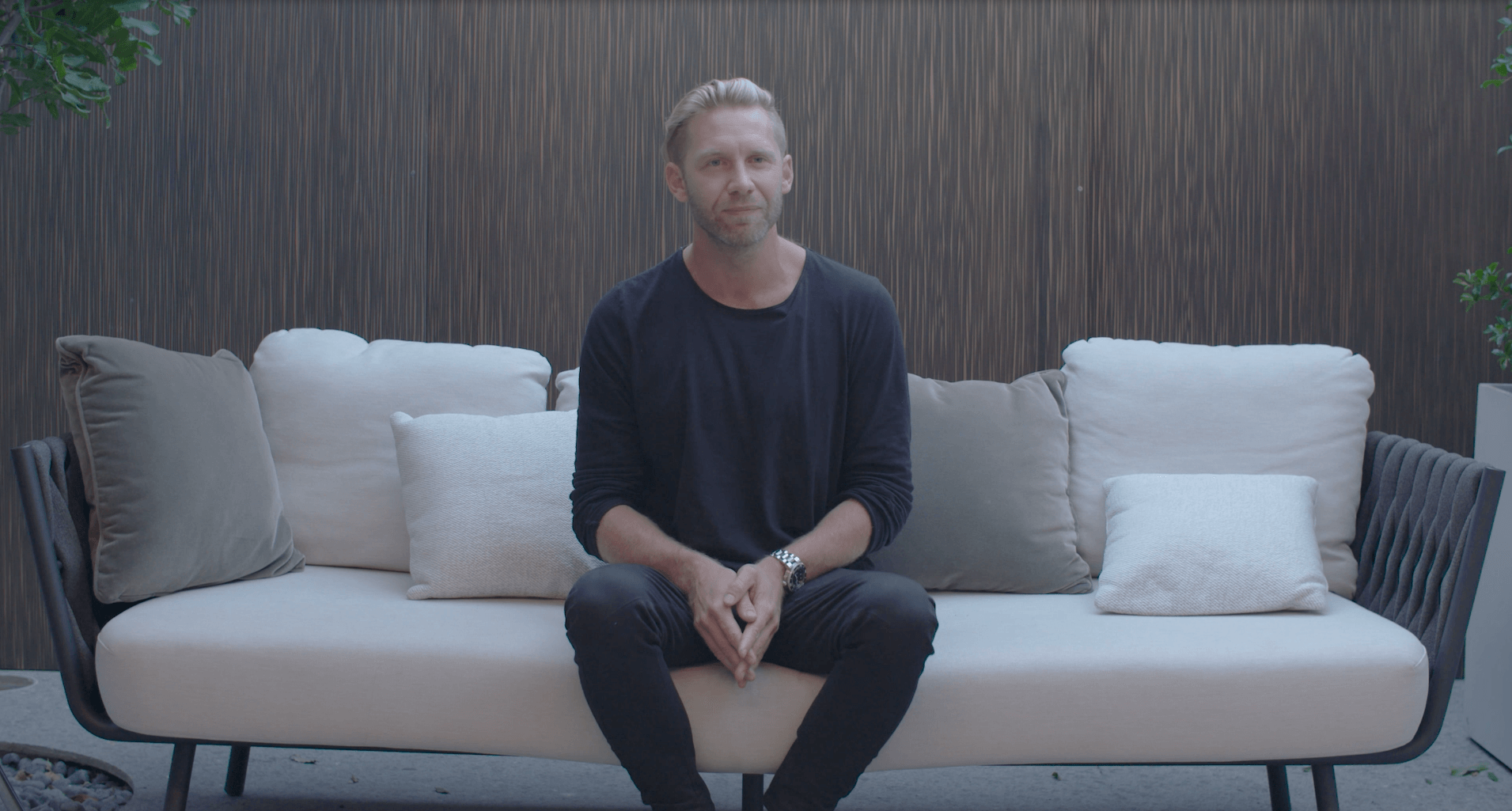 Garth Elliott, founder and director of ZETR, elaborates on how his ingenious electrical accessories are working beautifully with current design trends– a point echoed by Maya who stresses her insistence on incorporating ZETR products into her design.