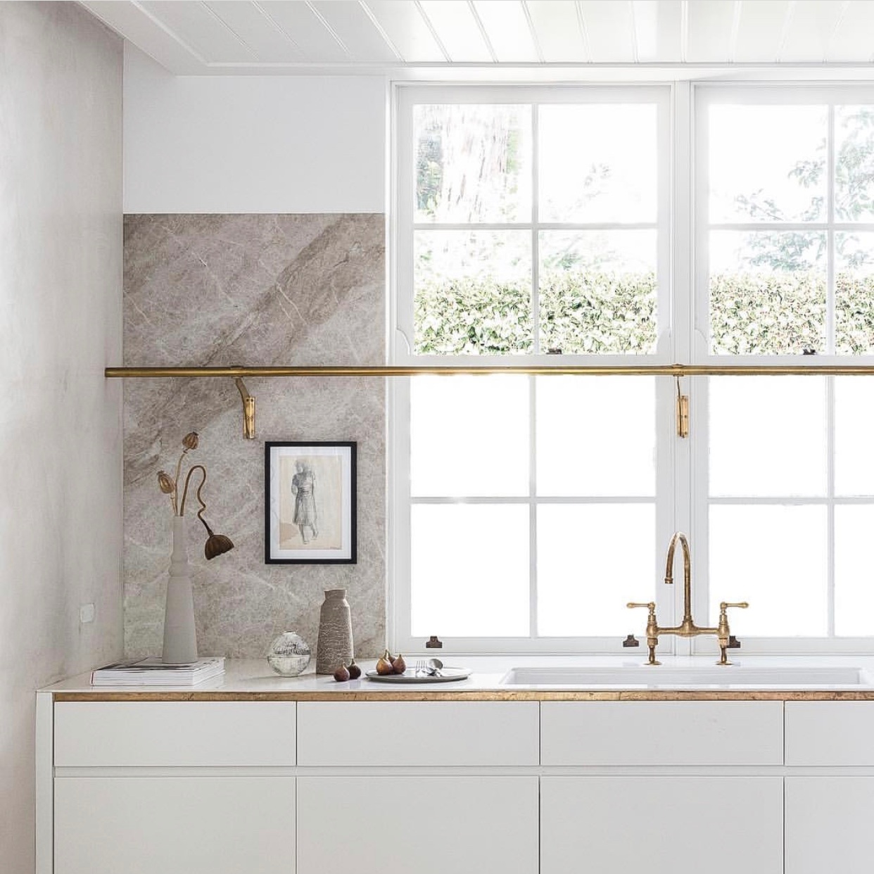 ZETR 13 - 0 - W    PHOTO BY TOM FERGUSON