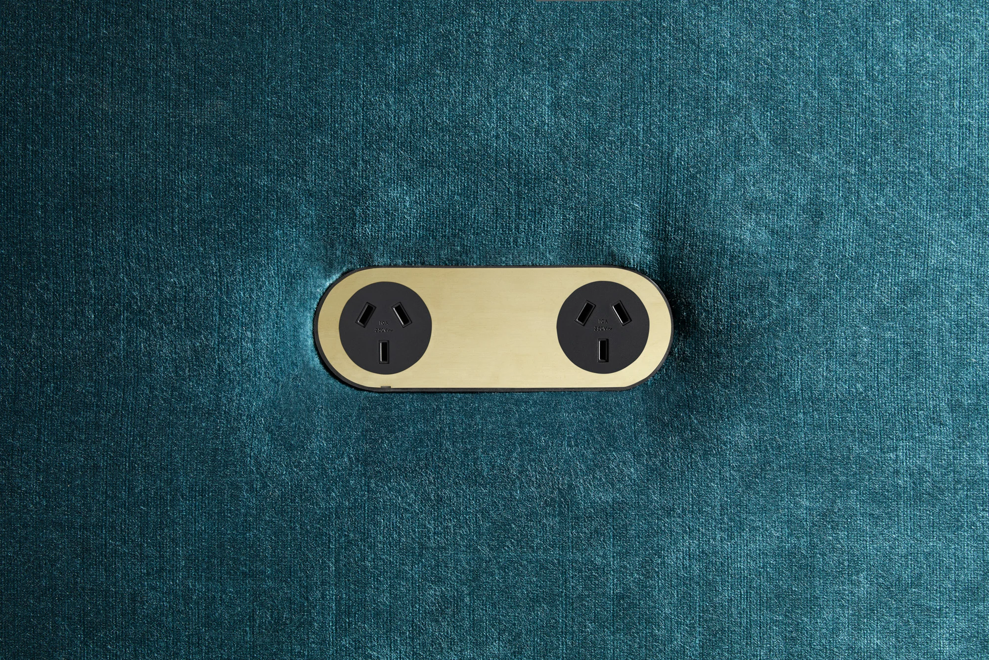 Double_Outlet_Brass_Black_Outlet_Fabric.jpg