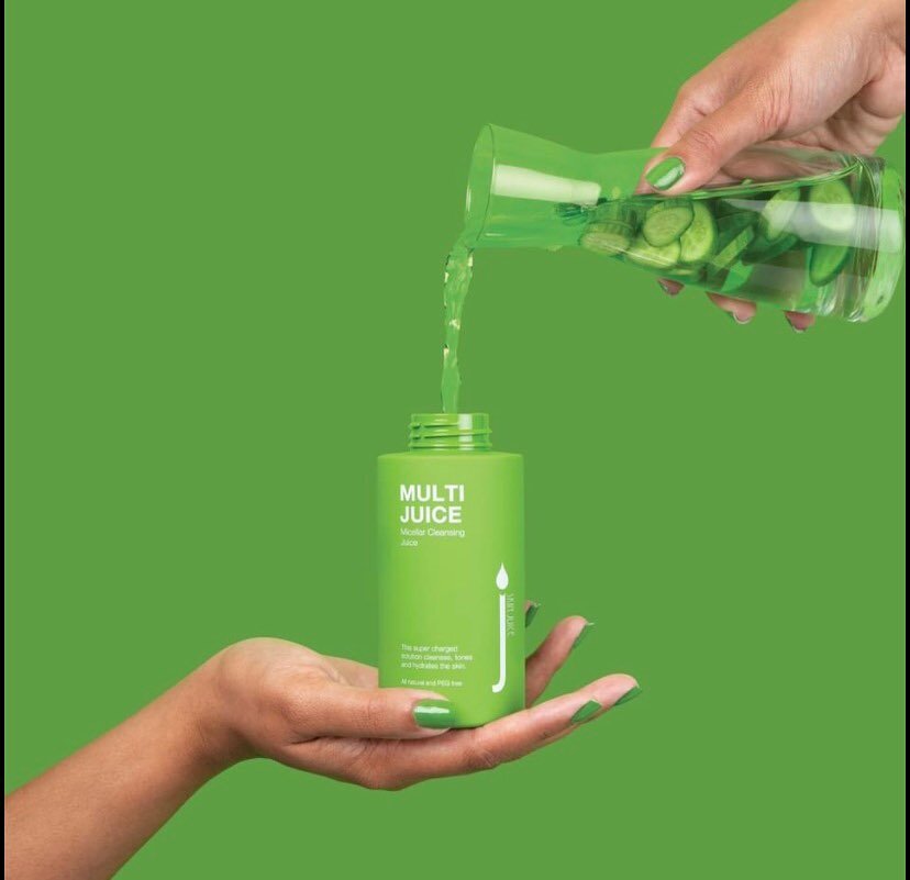 Multi Juice &rarr; Multi-use!

This micellar cleansing skin drink can be used as a purifying toner AM and PM, as a gentle cleanser, to refresh after a workout or to help balance oiliness during the day.

This makes it the perfect product for those on