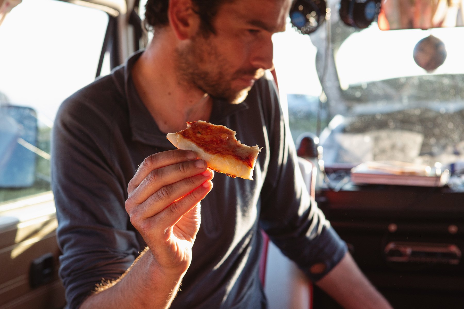 Man-pizza-summer-van-Scotland-Nina Raingold.jpg