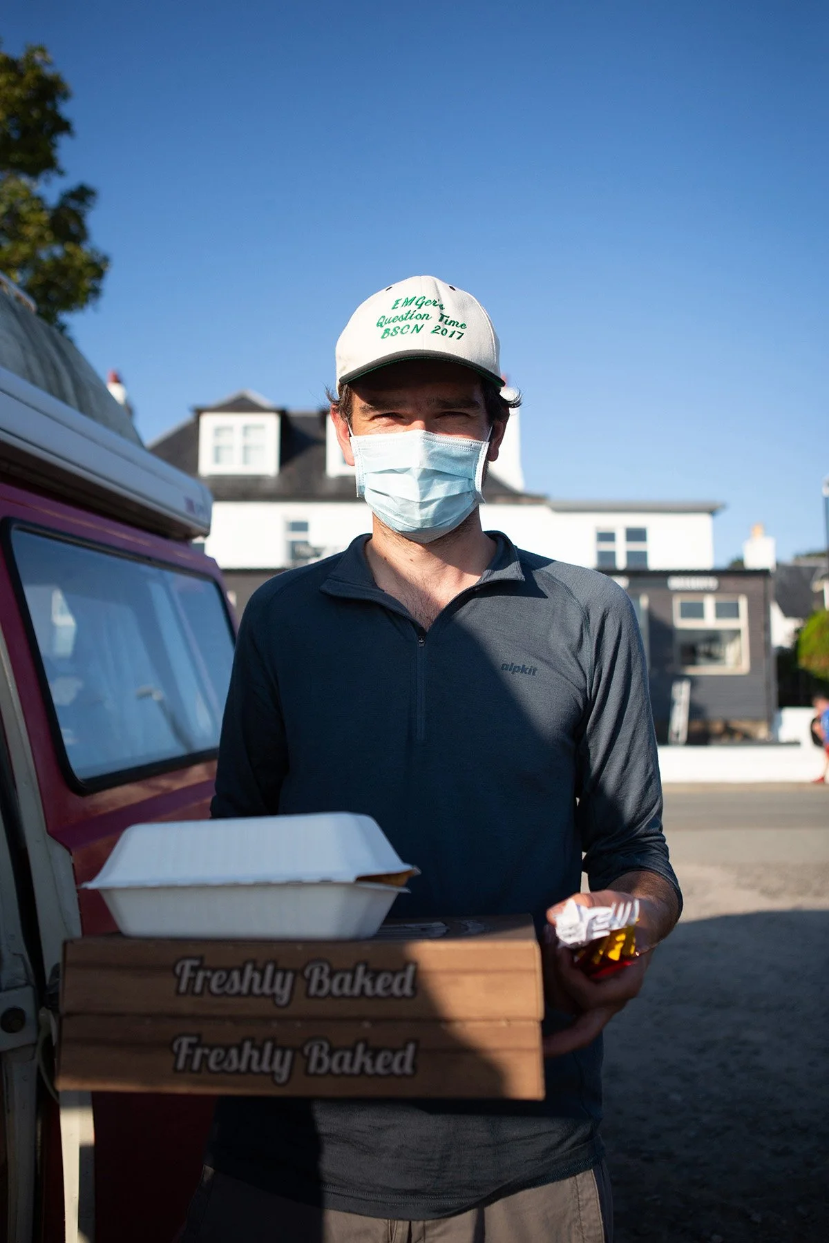 Man-takeway-facemask-UK-Nina Raingold.jpg