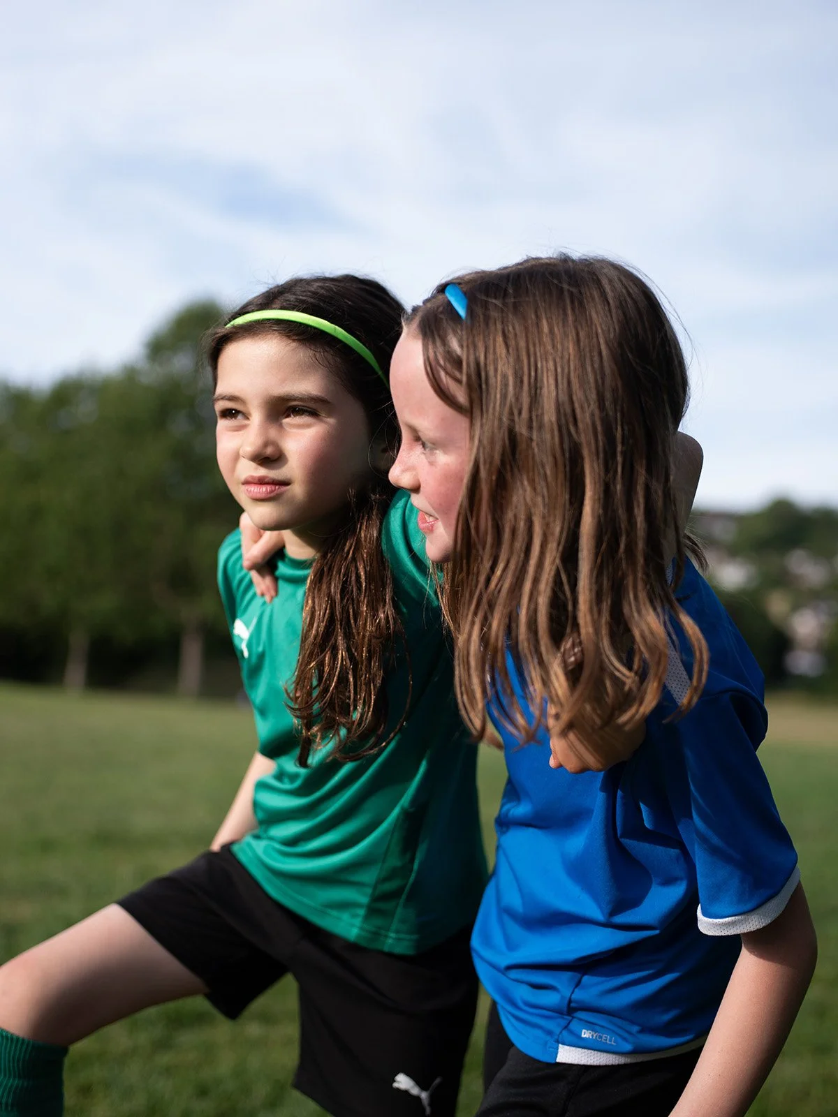 Girls-friendship-Bristol-football-Nina Raingold.jpg
