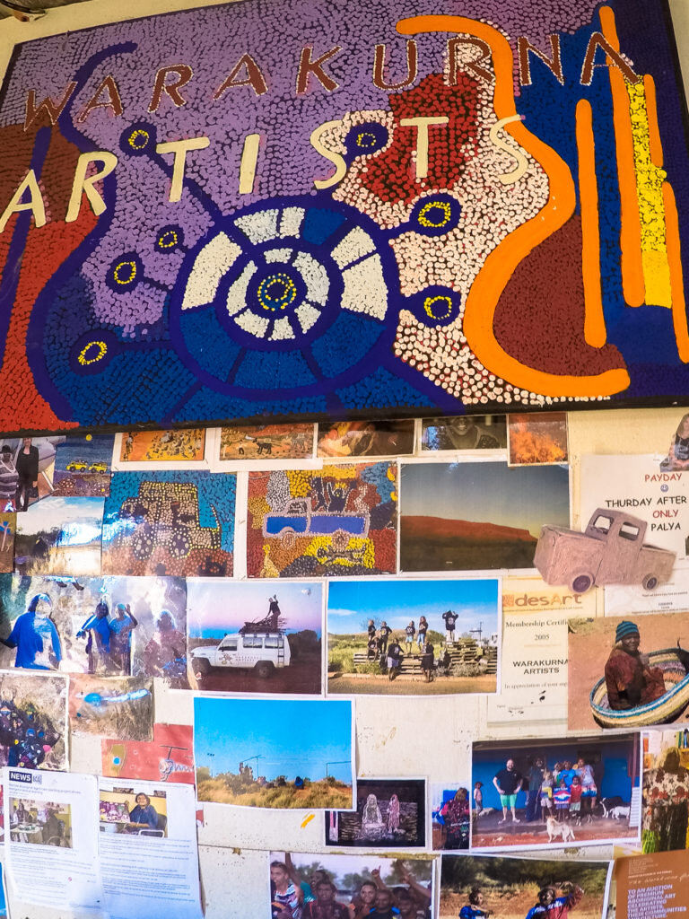 The people of the Warakurna creating art in the outback