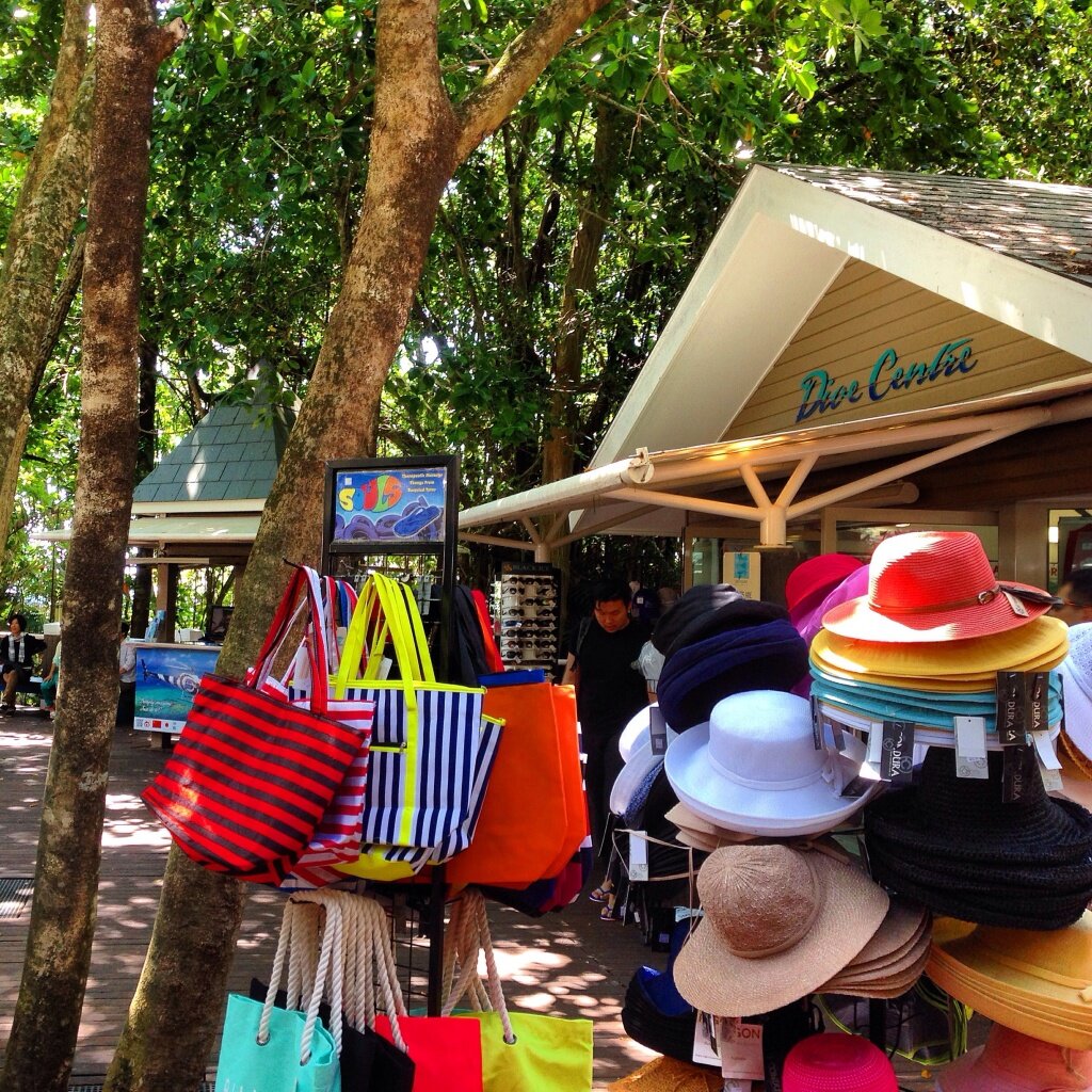 You can even take in some shopping on Green Island