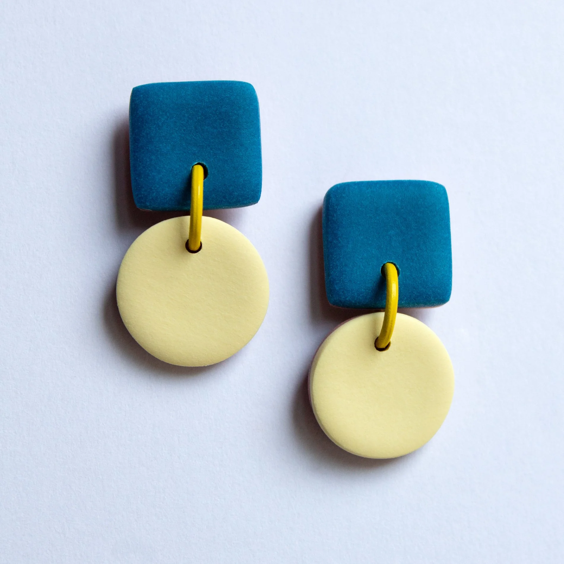 IVO - Aqua Powder Yellow